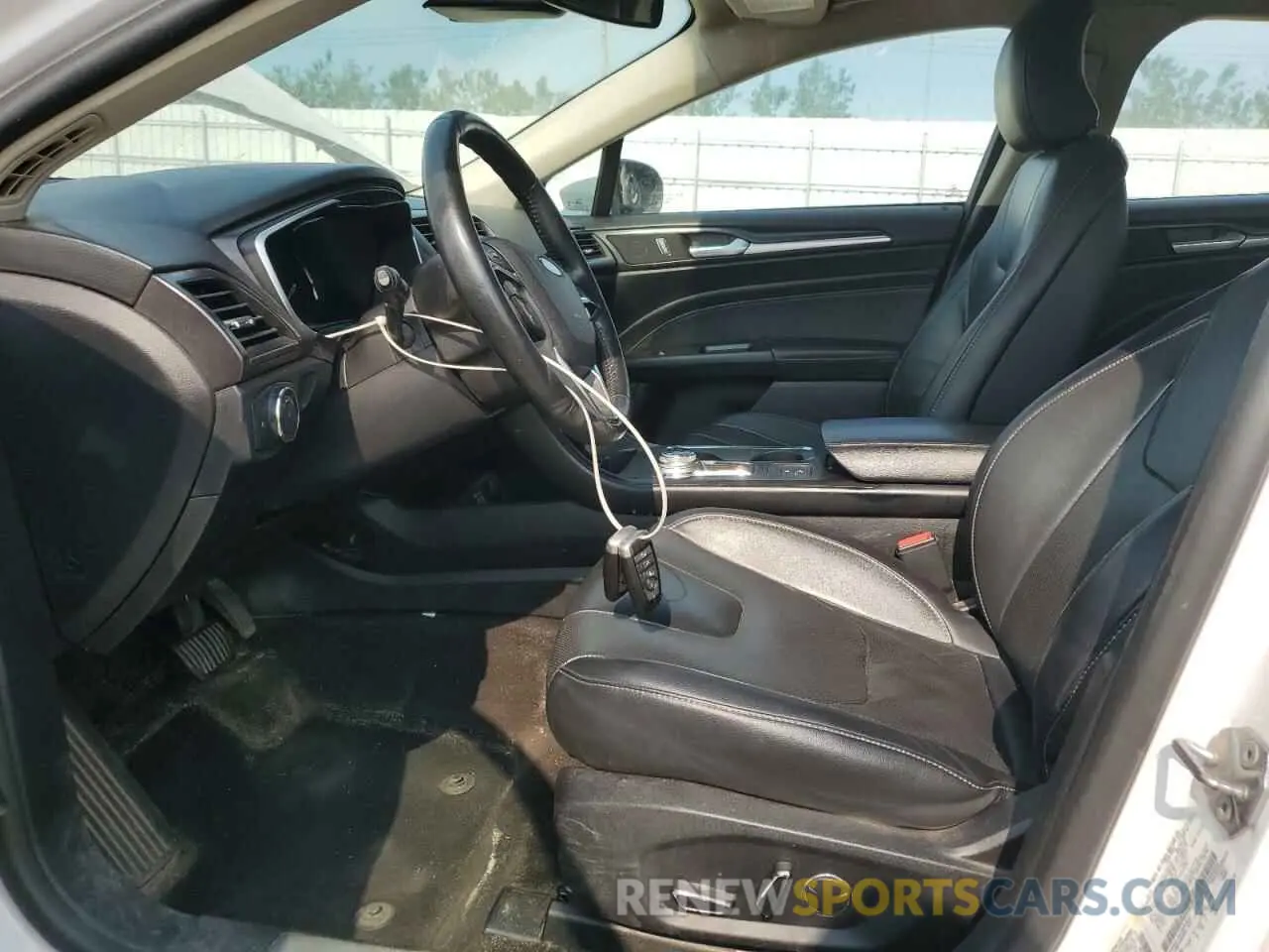 7 Photograph of a damaged car 3FA6P0RU1KR244051 FORD FUSION 2019