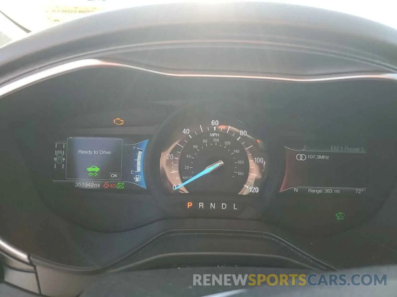 9 Photograph of a damaged car 3FA6P0RU1KR260816 FORD FUSION 2019