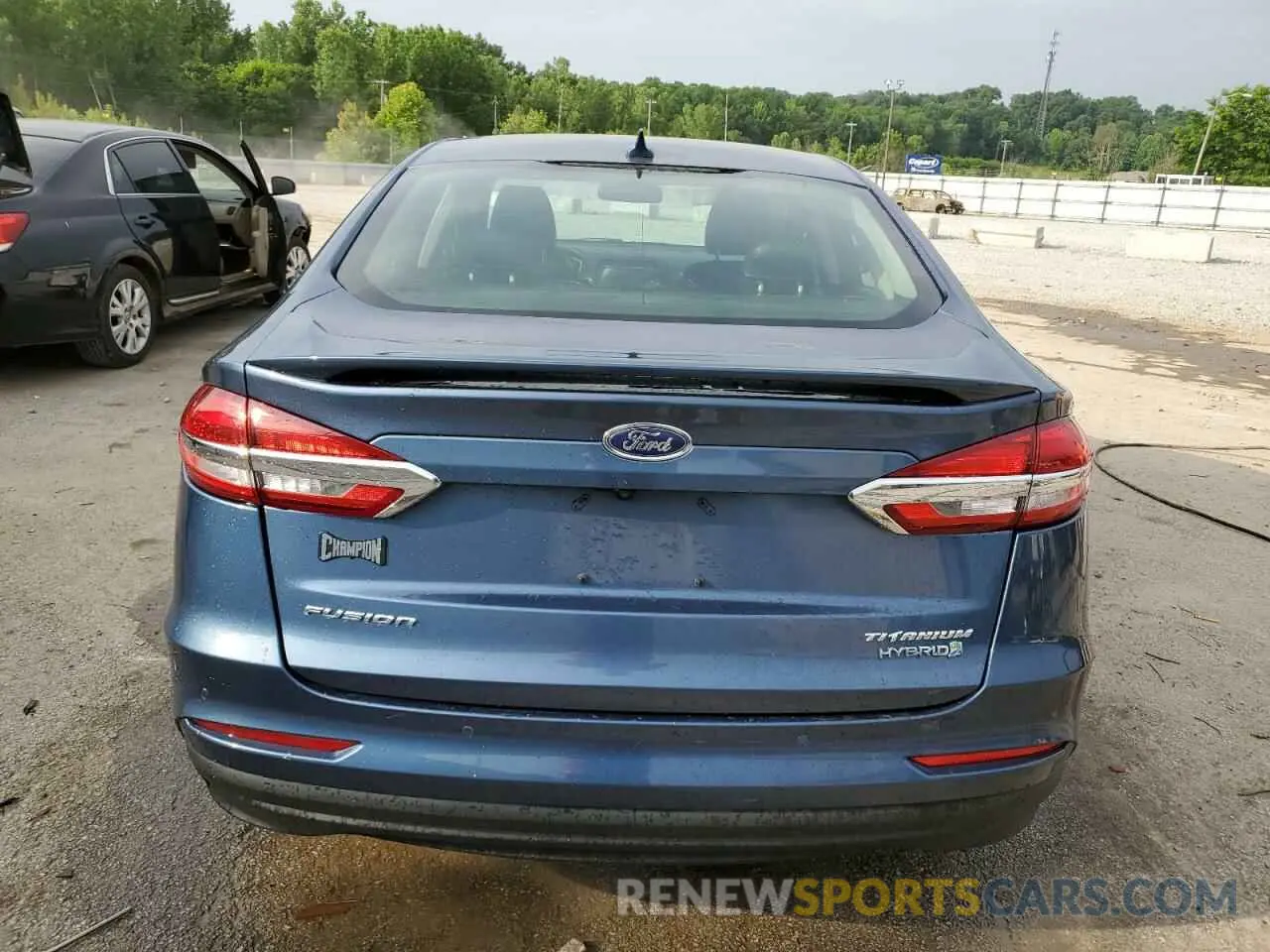 6 Photograph of a damaged car 3FA6P0RU2KR209311 FORD FUSION 2019