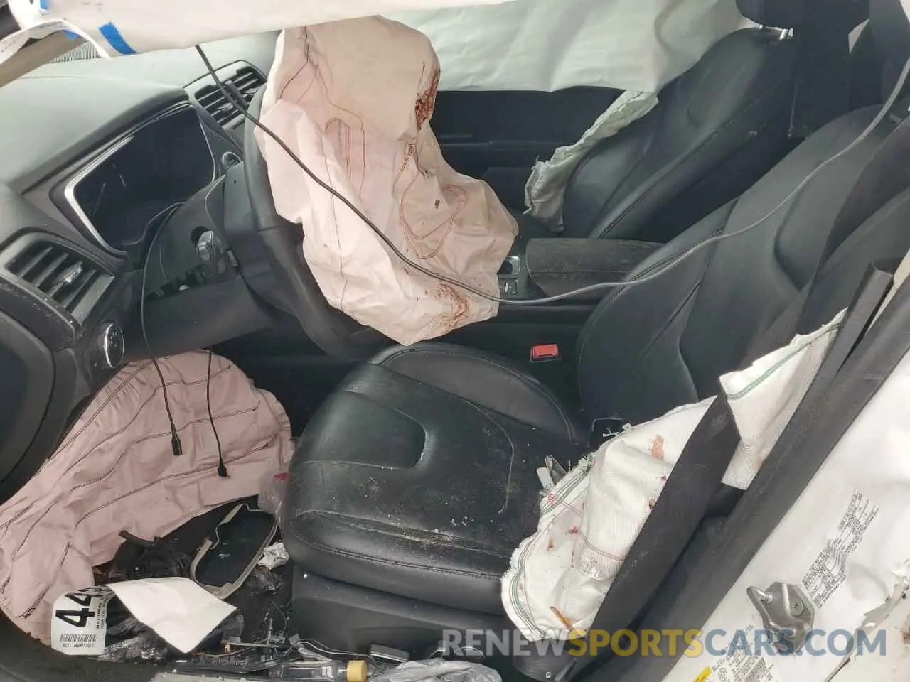 7 Photograph of a damaged car 3FA6P0RU4KR155929 FORD FUSION 2019