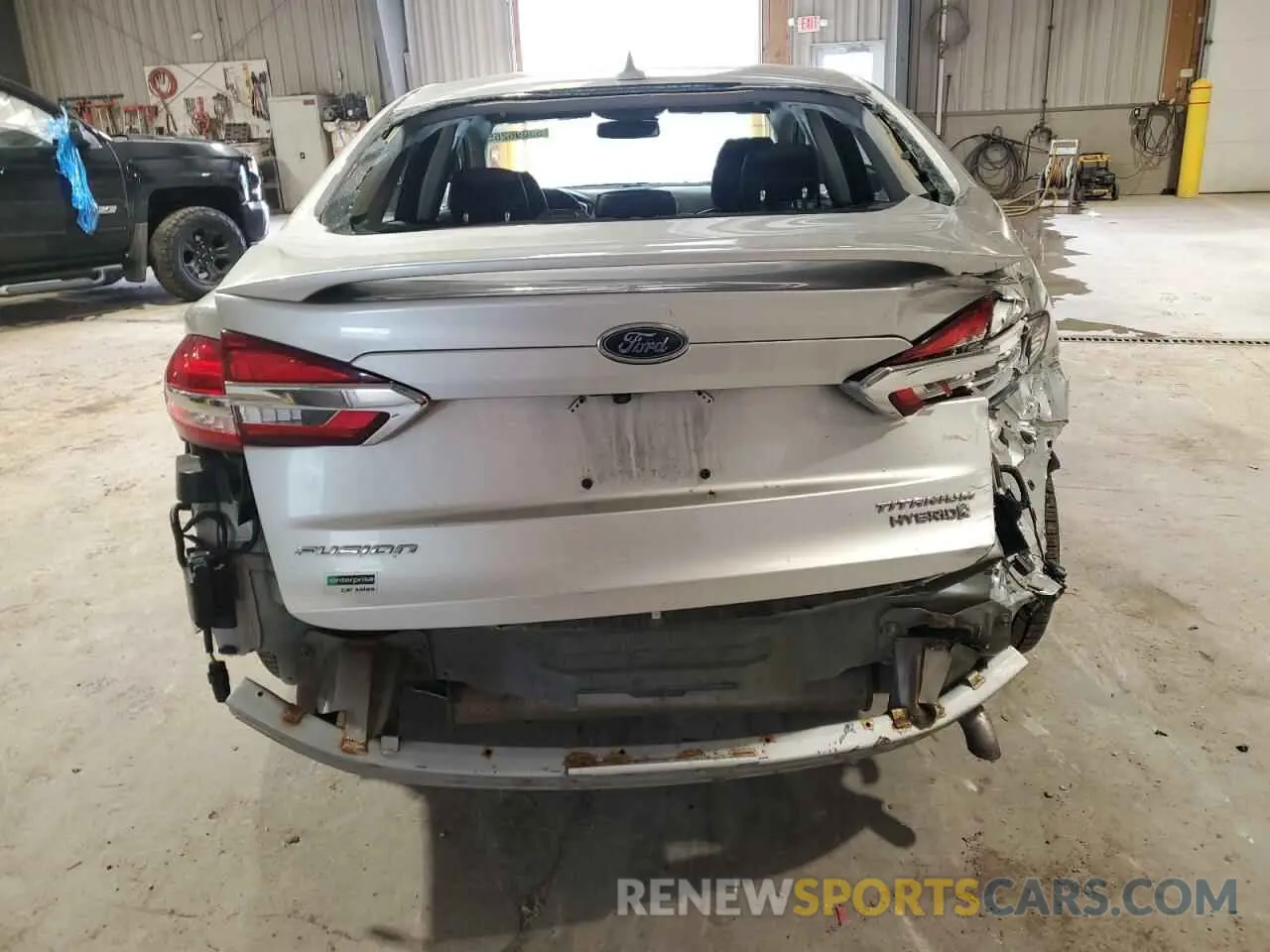6 Photograph of a damaged car 3FA6P0RU5KR138895 FORD FUSION 2019