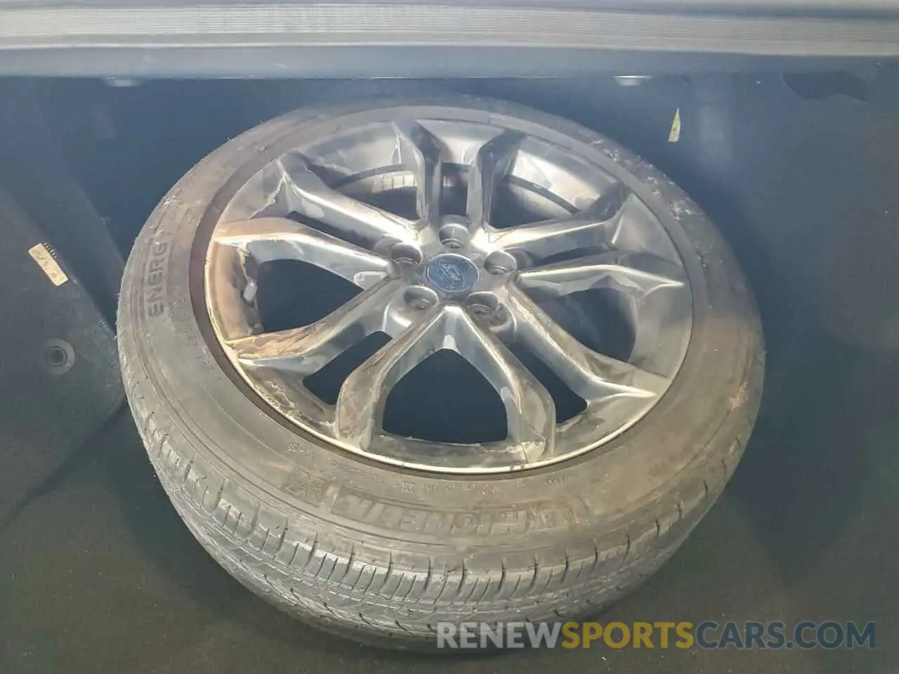 12 Photograph of a damaged car 3FA6P0RU5KR235594 FORD FUSION 2019