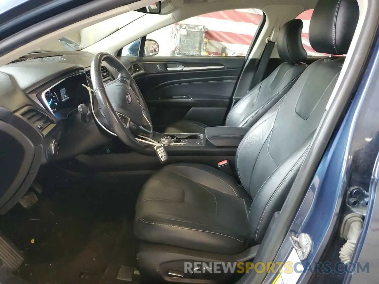 7 Photograph of a damaged car 3FA6P0RU5KR235594 FORD FUSION 2019