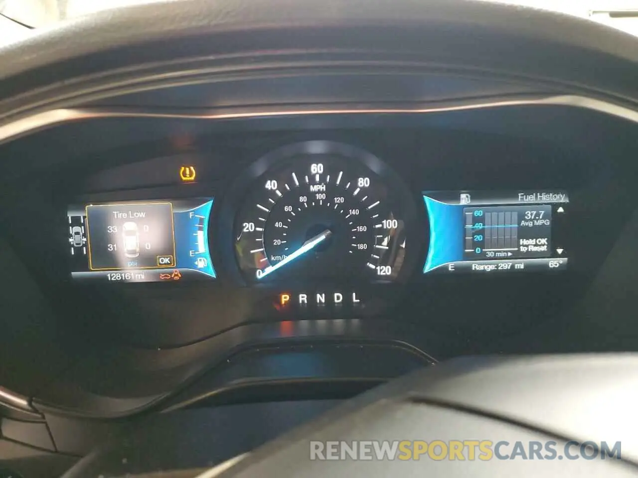 9 Photograph of a damaged car 3FA6P0RU5KR235594 FORD FUSION 2019