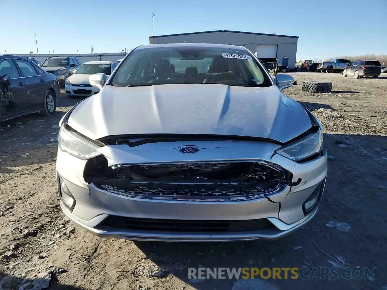 5 Photograph of a damaged car 3FA6P0RU5KR240214 FORD FUSION 2019