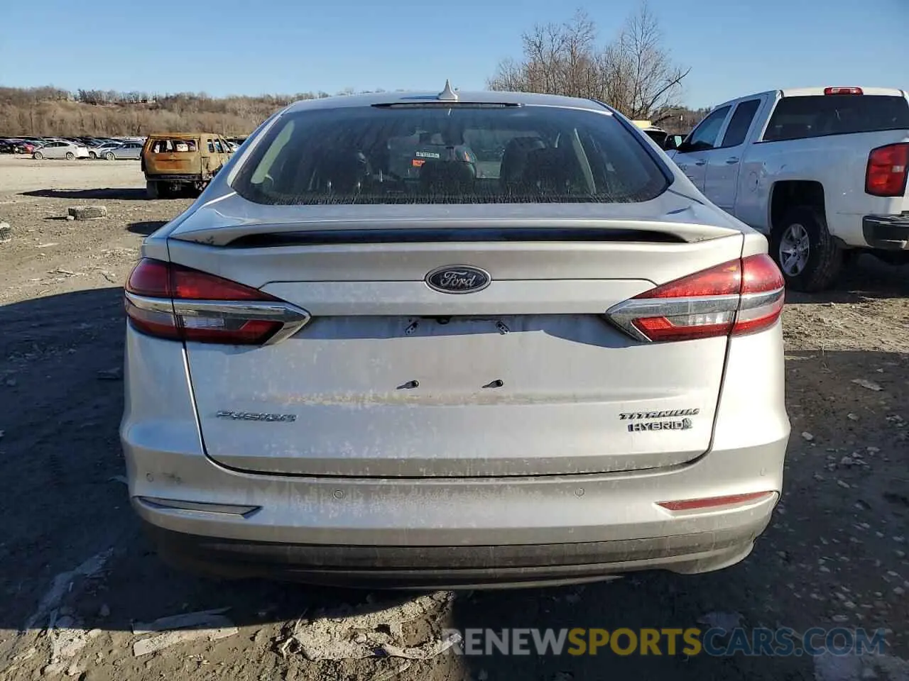 6 Photograph of a damaged car 3FA6P0RU5KR240214 FORD FUSION 2019