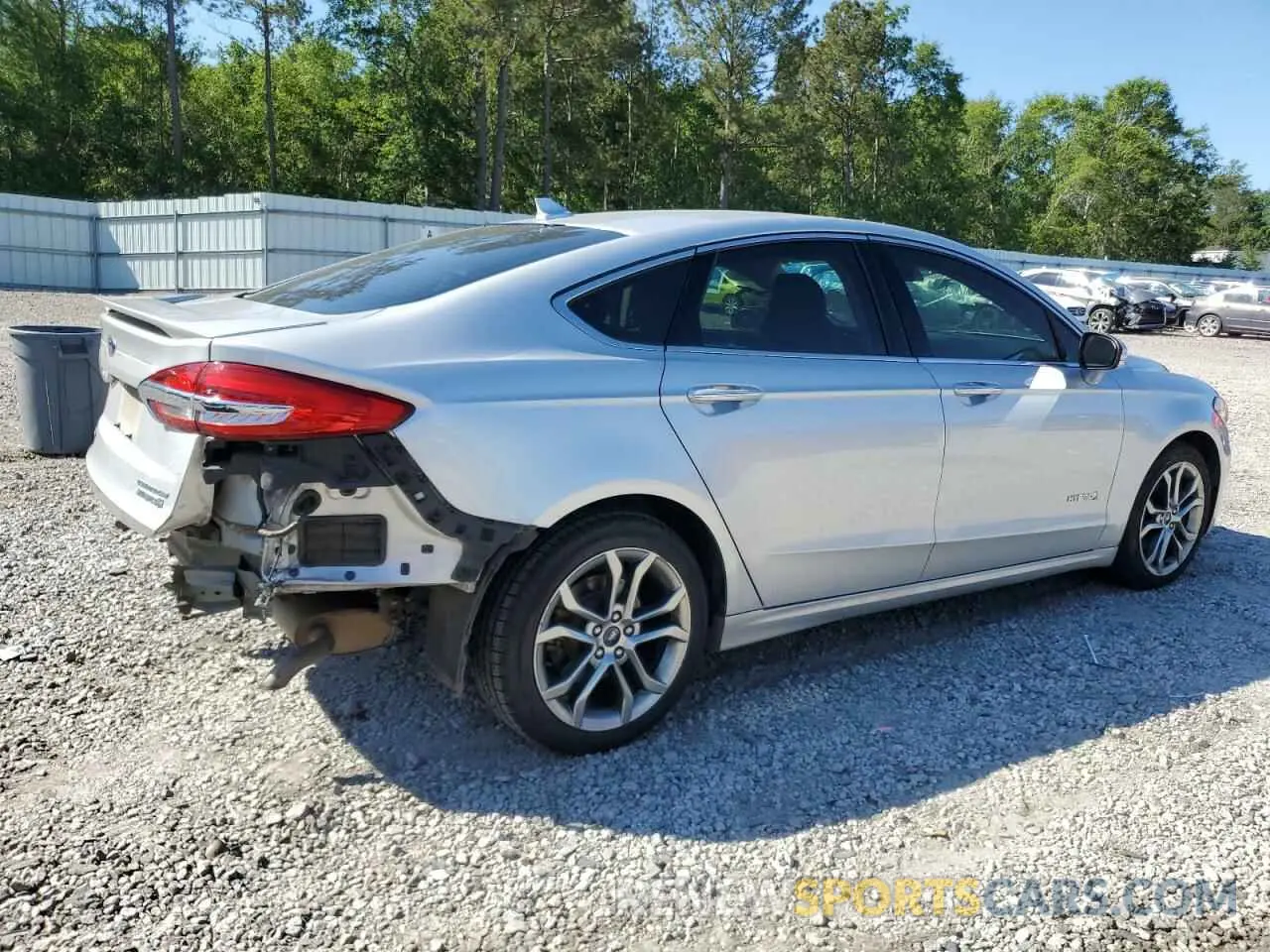 3 Photograph of a damaged car 3FA6P0RU6KR162400 FORD FUSION 2019