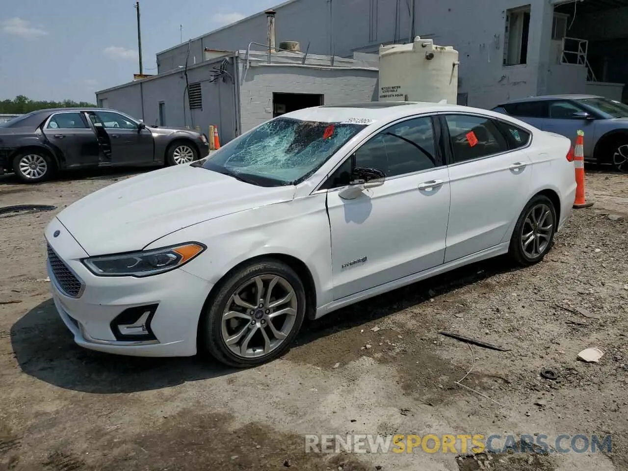 1 Photograph of a damaged car 3FA6P0RU7KR105140 FORD FUSION 2019
