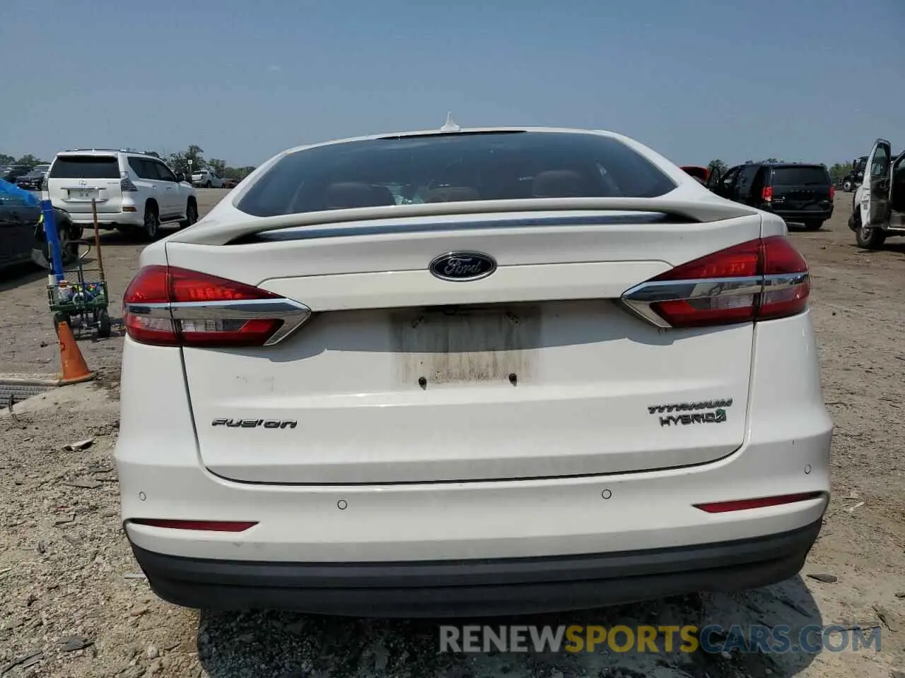6 Photograph of a damaged car 3FA6P0RU7KR105140 FORD FUSION 2019