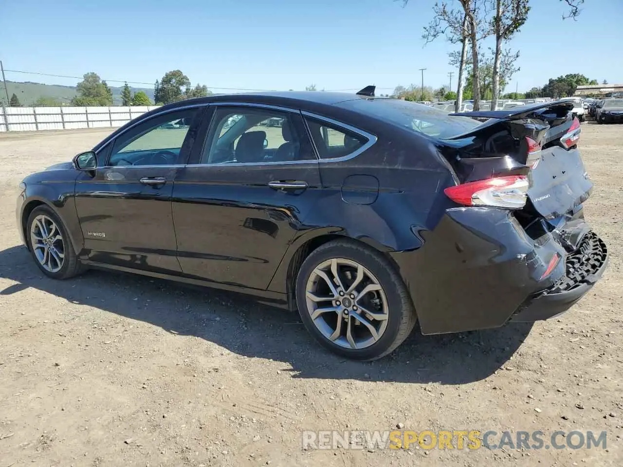 2 Photograph of a damaged car 3FA6P0RU7KR183739 FORD FUSION 2019