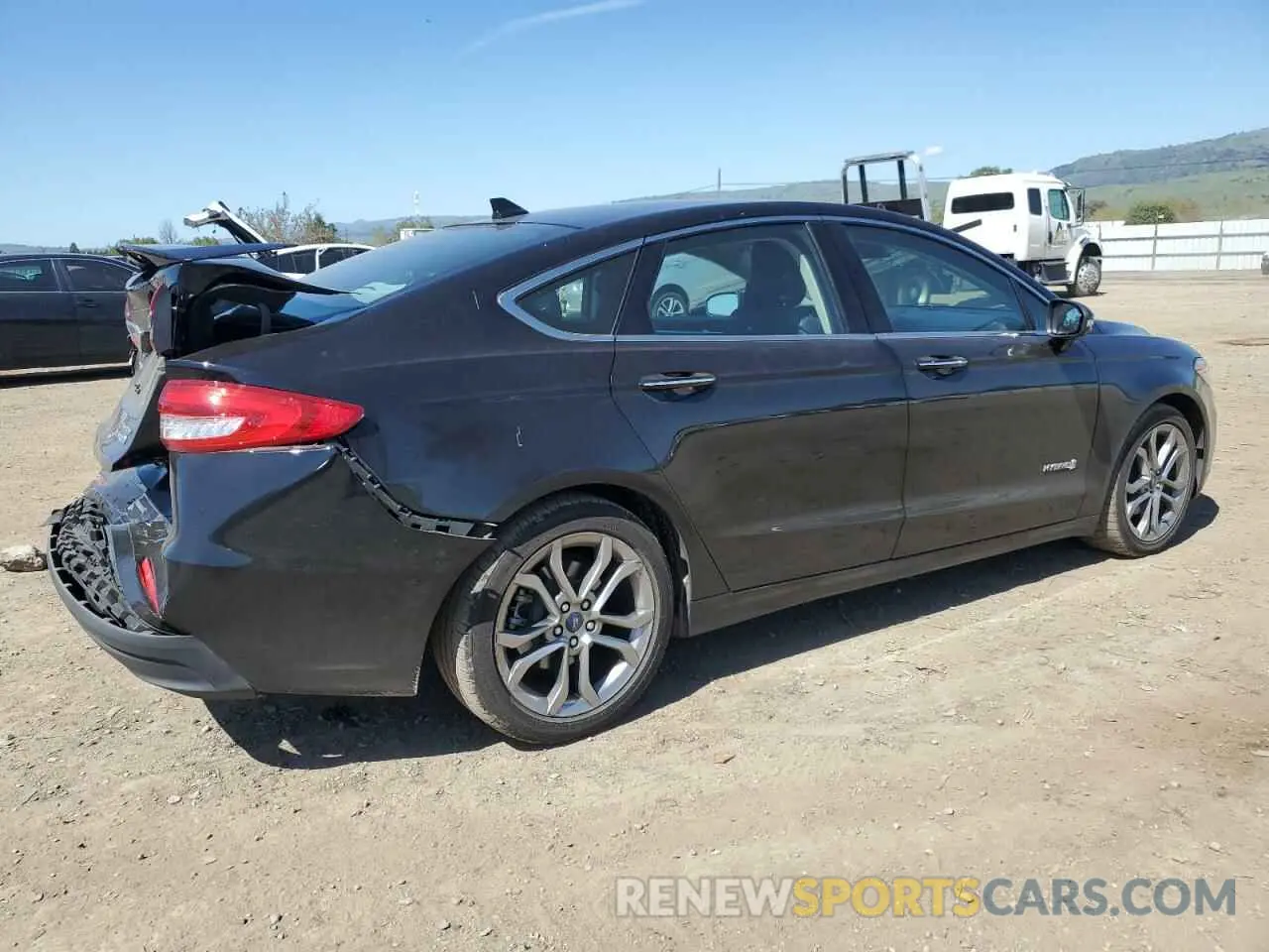 3 Photograph of a damaged car 3FA6P0RU7KR183739 FORD FUSION 2019