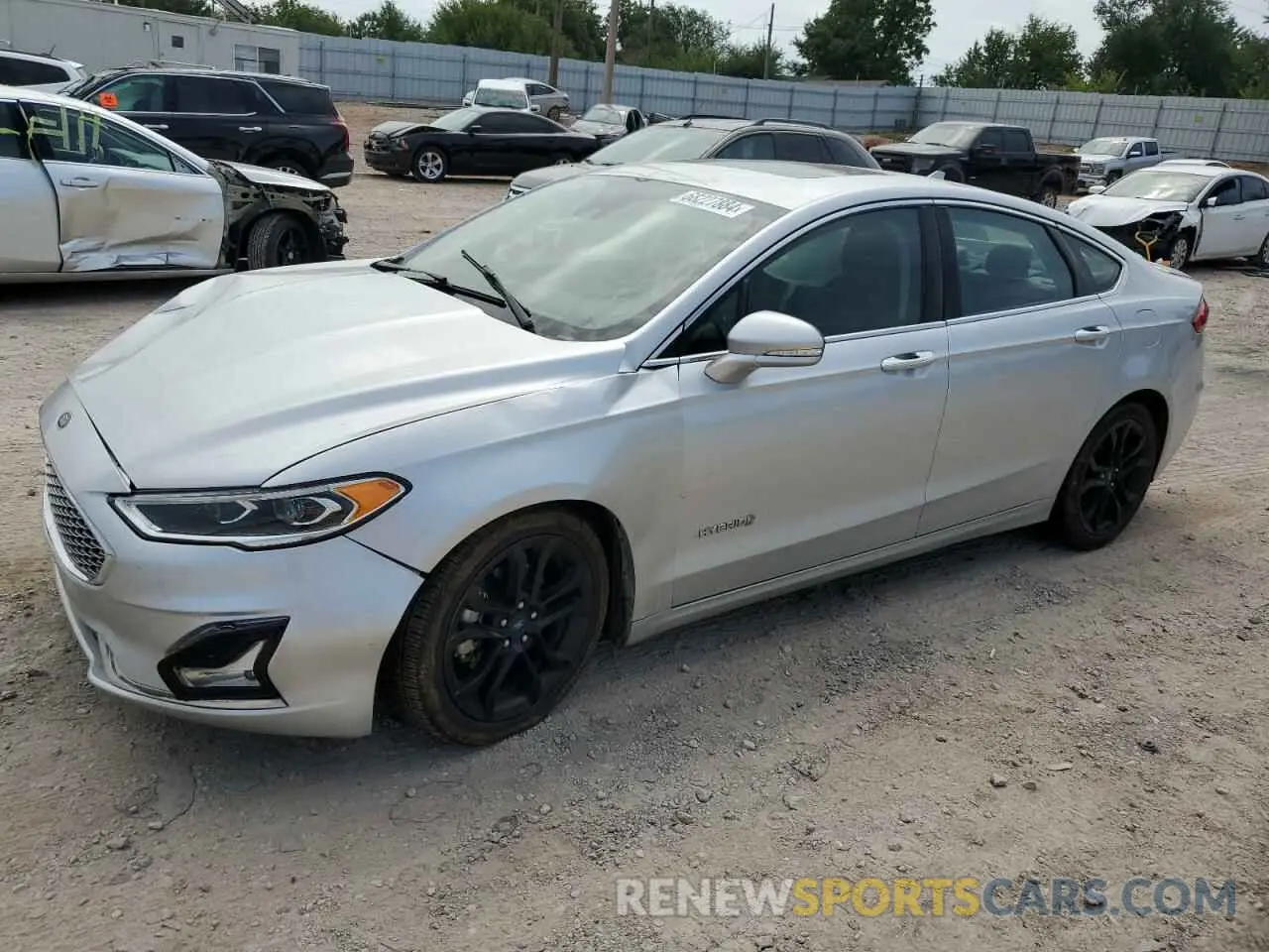 1 Photograph of a damaged car 3FA6P0RU9KR209239 FORD FUSION 2019