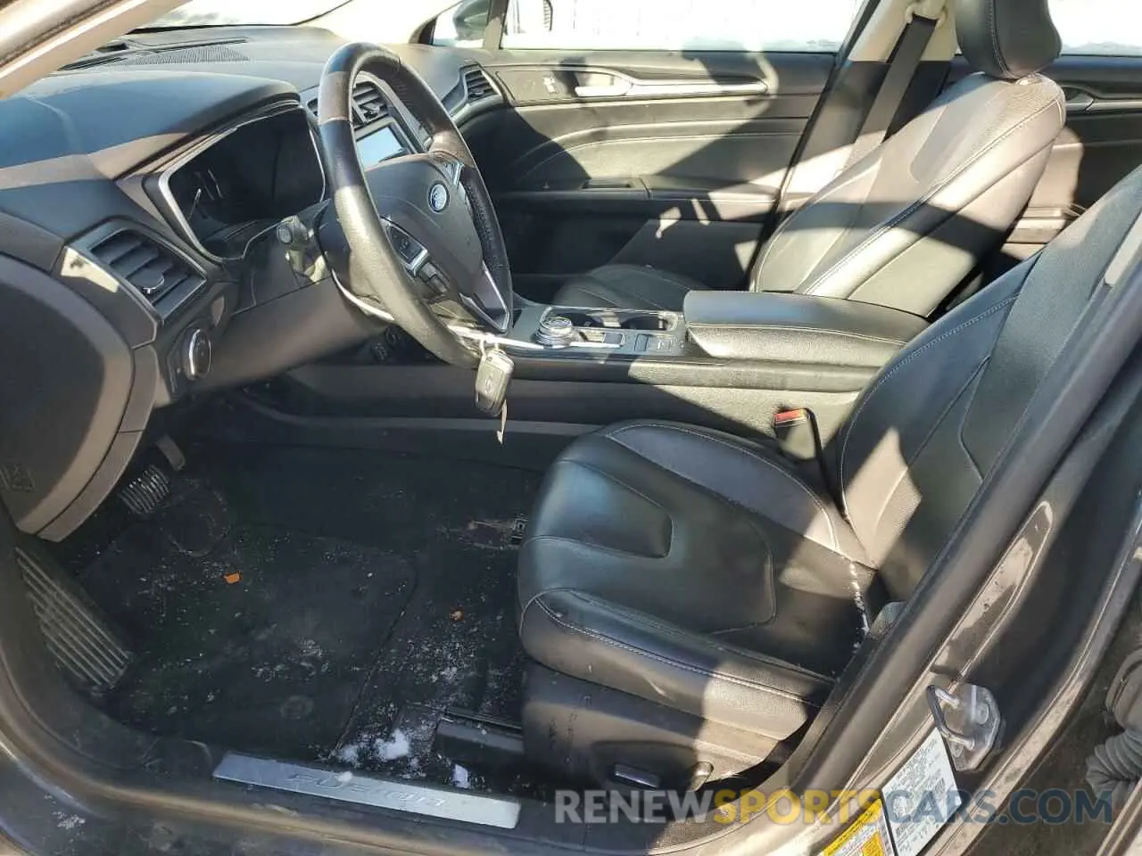 7 Photograph of a damaged car 3FA6P0RU9KR243889 FORD FUSION 2019