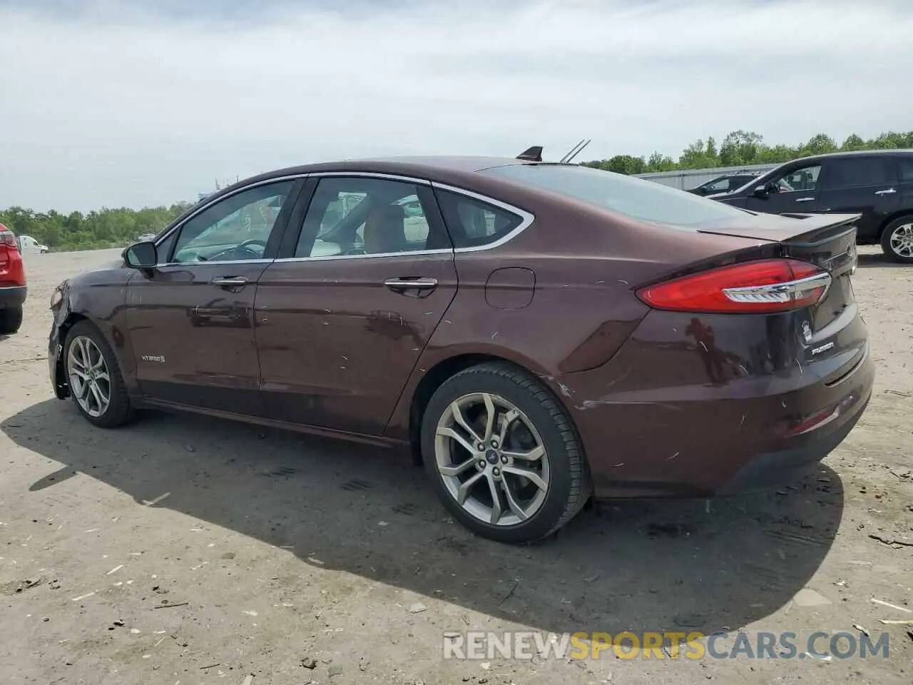 2 Photograph of a damaged car 3FA6P0RU9KR264015 FORD FUSION 2019