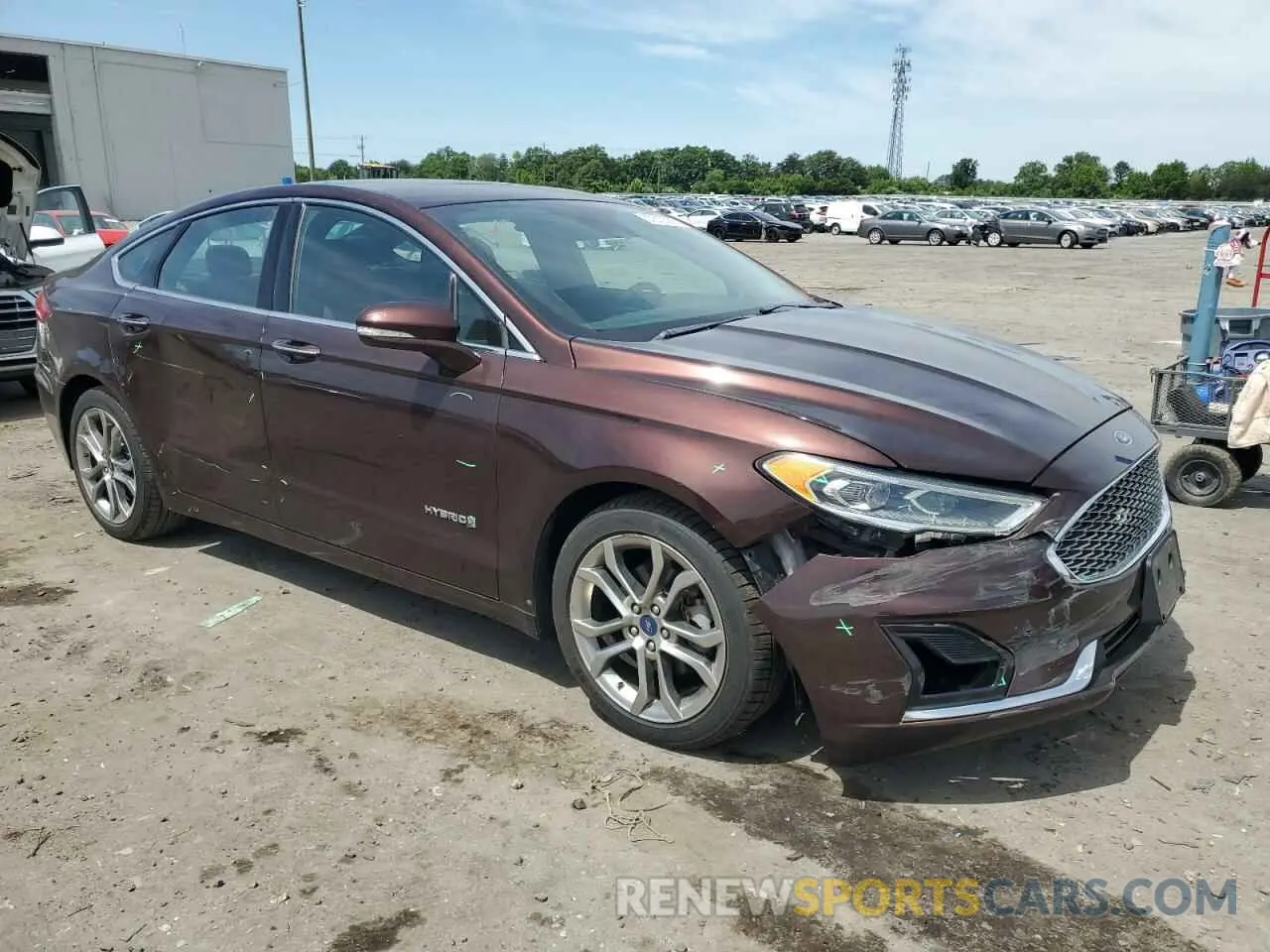 4 Photograph of a damaged car 3FA6P0RU9KR264015 FORD FUSION 2019