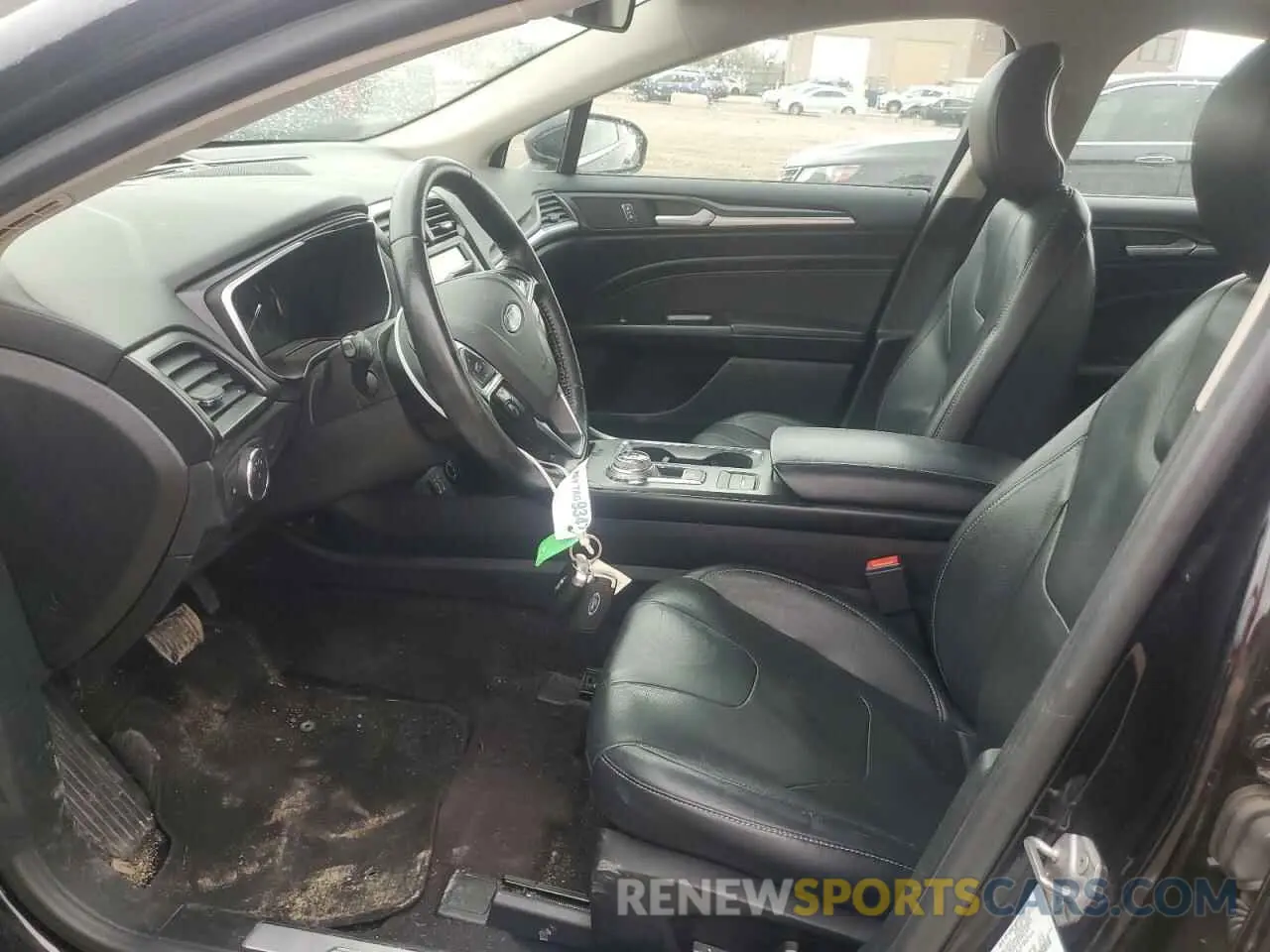 7 Photograph of a damaged car 3FA6P0SU1KR174285 FORD FUSION 2019