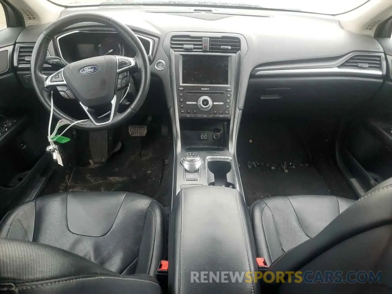 8 Photograph of a damaged car 3FA6P0SU1KR174285 FORD FUSION 2019