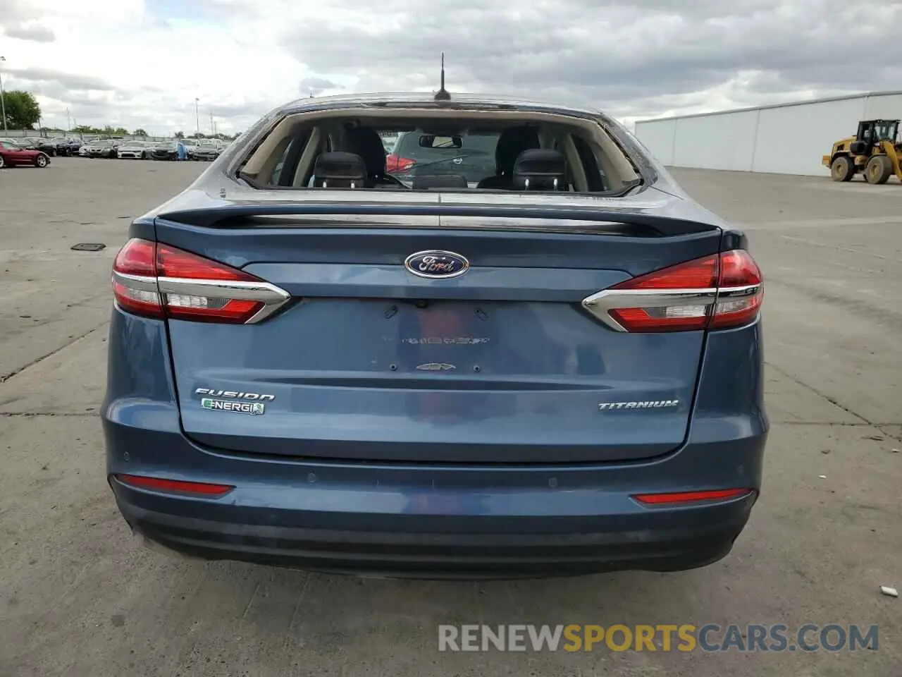 6 Photograph of a damaged car 3FA6P0SU2KR216561 FORD FUSION 2019