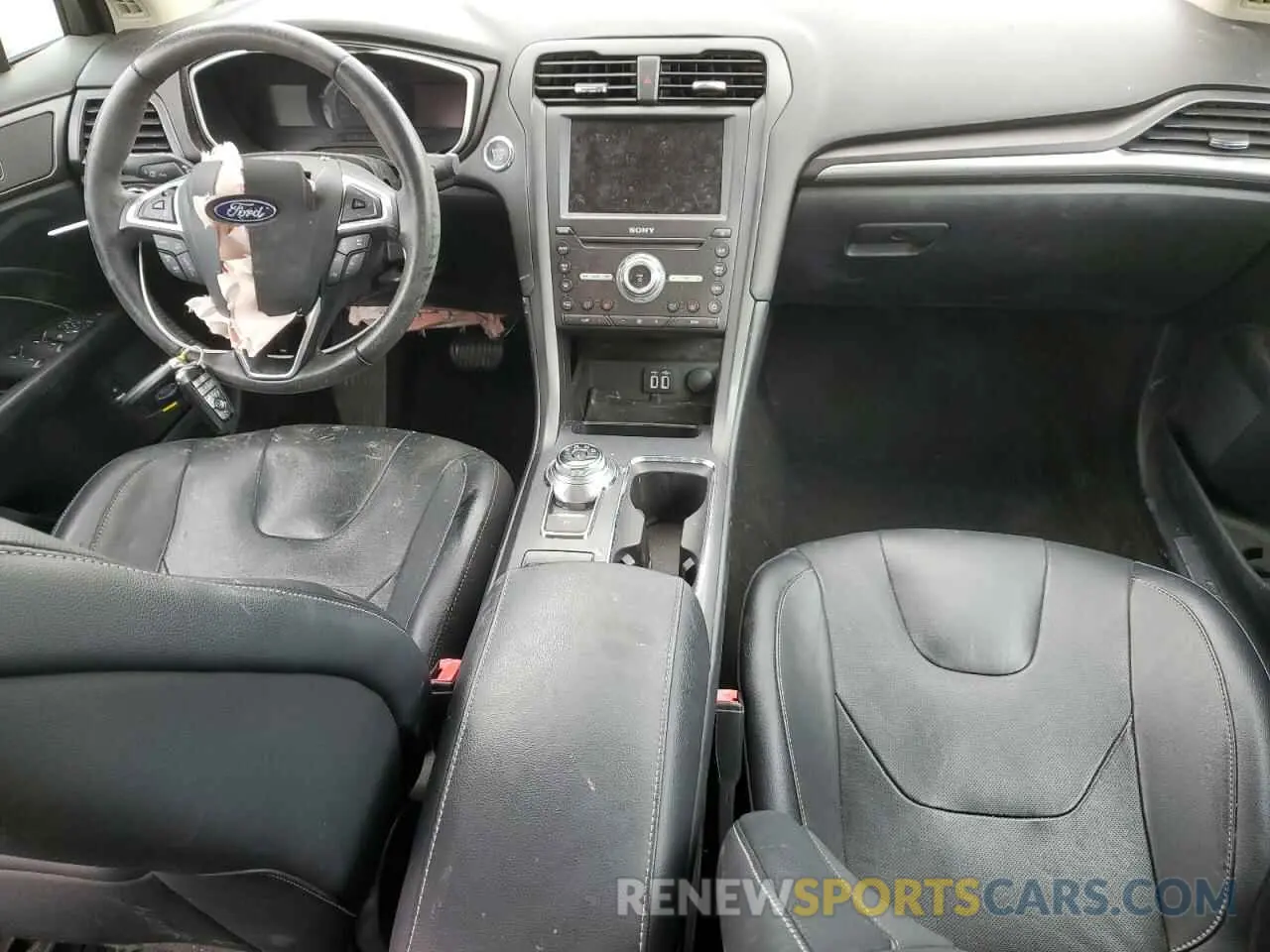 8 Photograph of a damaged car 3FA6P0SU2KR245381 FORD FUSION 2019
