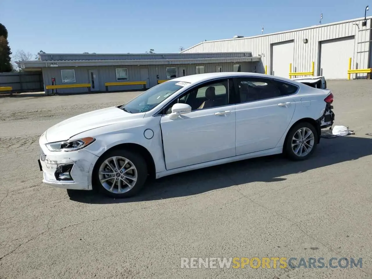 1 Photograph of a damaged car 3FA6P0SU5KR238621 FORD FUSION 2019