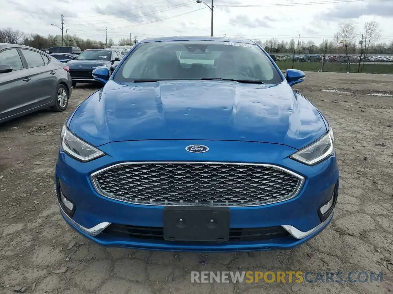 5 Photograph of a damaged car 3FA6P0SU5KR252292 FORD FUSION 2019