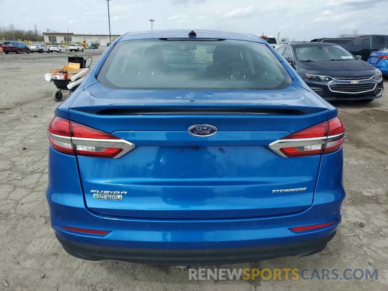 6 Photograph of a damaged car 3FA6P0SU5KR252292 FORD FUSION 2019