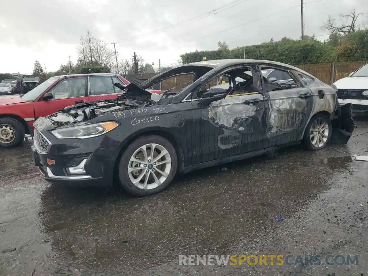 1 Photograph of a damaged car 3FA6P0SU6KR178106 FORD FUSION 2019