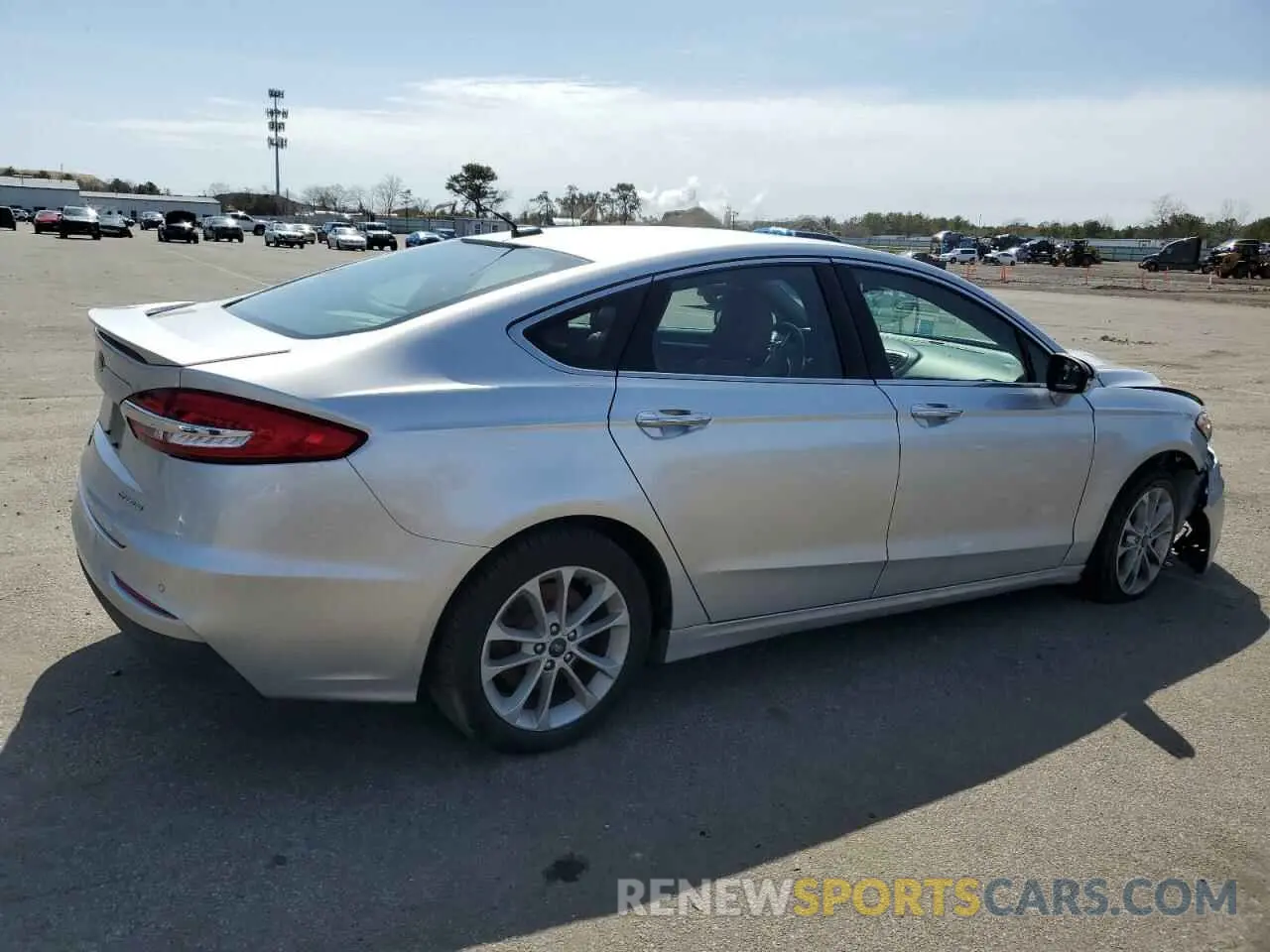 3 Photograph of a damaged car 3FA6P0SU7KR192046 FORD FUSION 2019