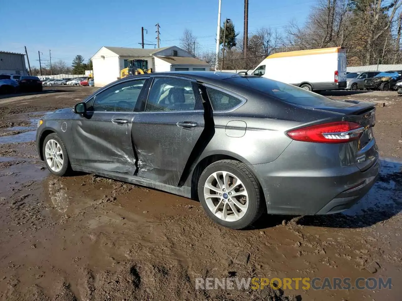 2 Photograph of a damaged car 3FA6P0SU7KR213087 FORD FUSION 2019