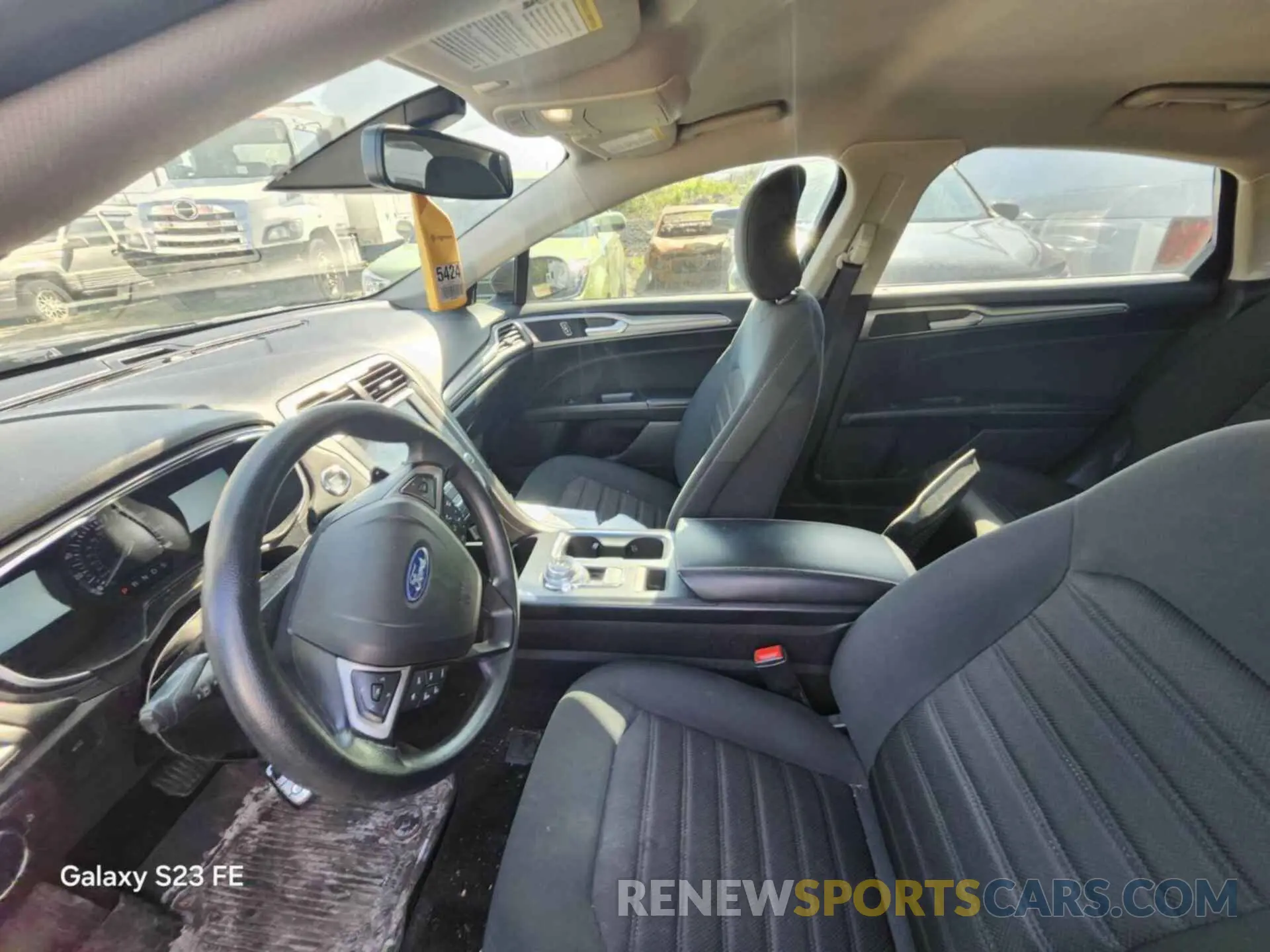 3 Photograph of a damaged car 3FA6P0T90KR239797 FORD FUSION 2019