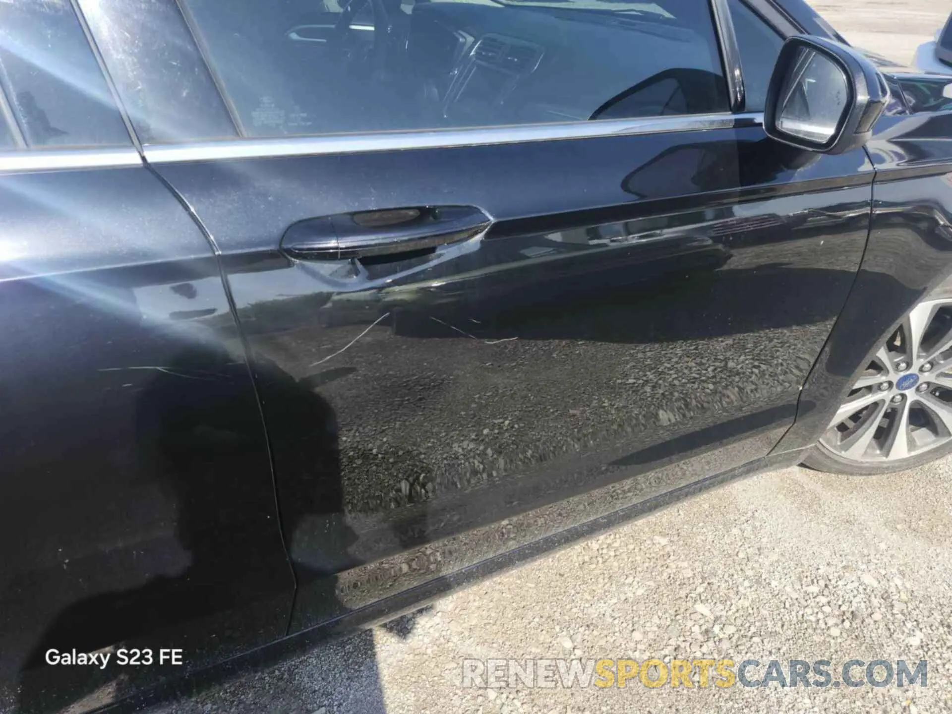 31 Photograph of a damaged car 3FA6P0T90KR239797 FORD FUSION 2019
