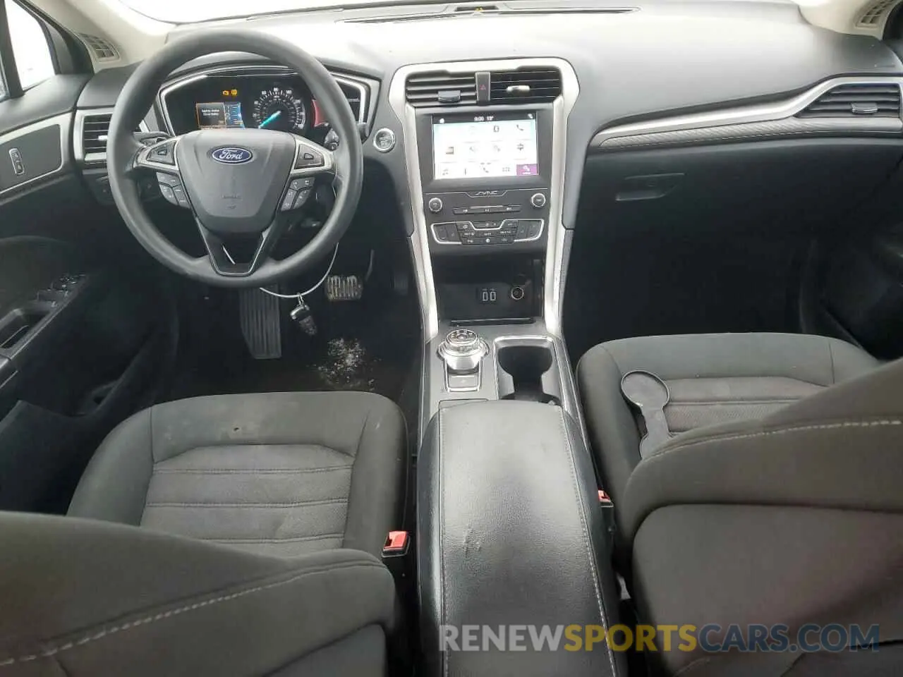 8 Photograph of a damaged car 3FA6P0T90KR254025 FORD FUSION 2019