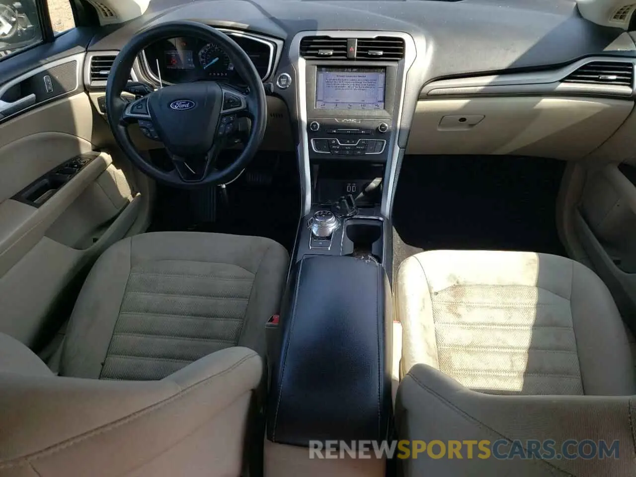 8 Photograph of a damaged car 3FA6P0T91KR142835 FORD FUSION 2019