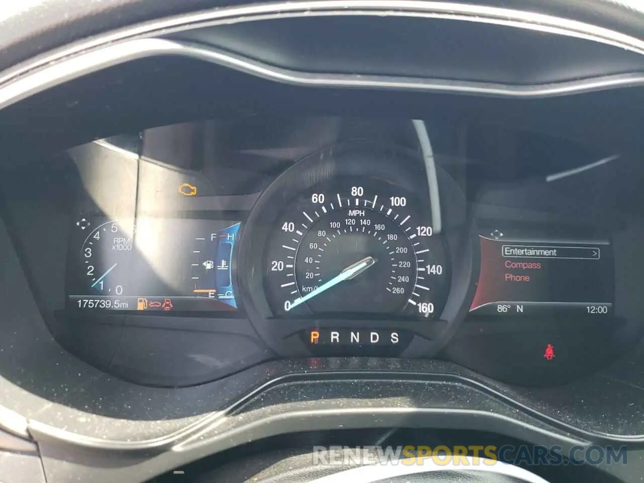 9 Photograph of a damaged car 3FA6P0T91KR142835 FORD FUSION 2019