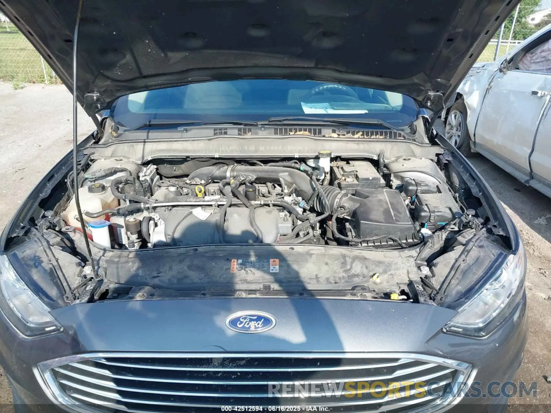 10 Photograph of a damaged car 3FA6P0T91KR147629 FORD FUSION 2019