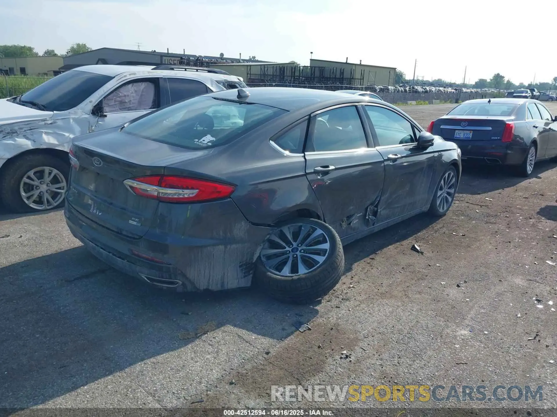 4 Photograph of a damaged car 3FA6P0T91KR147629 FORD FUSION 2019