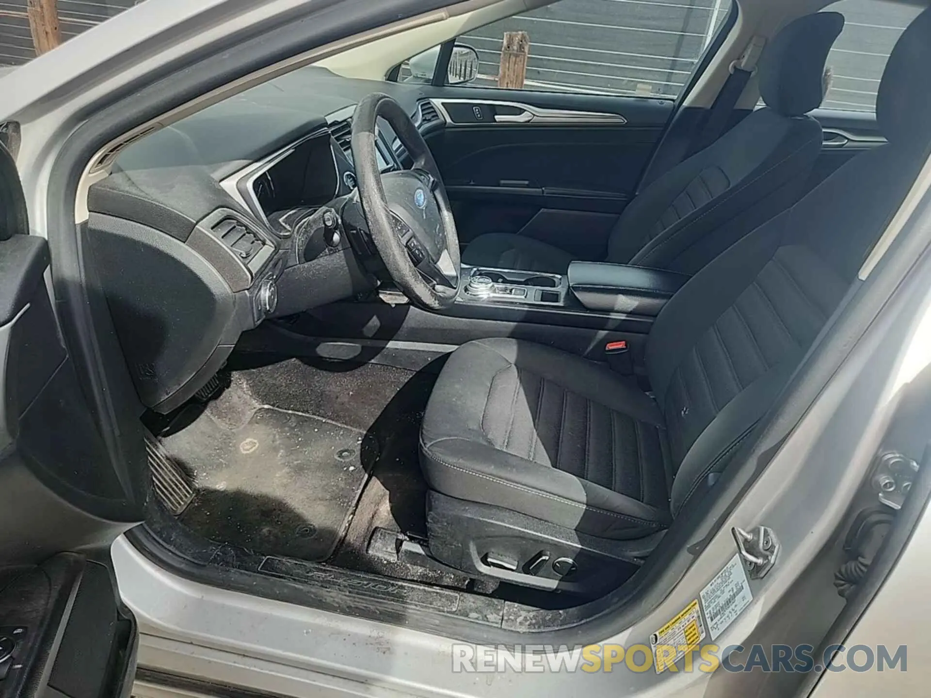 13 Photograph of a damaged car 3FA6P0T92KR103669 FORD FUSION 2019