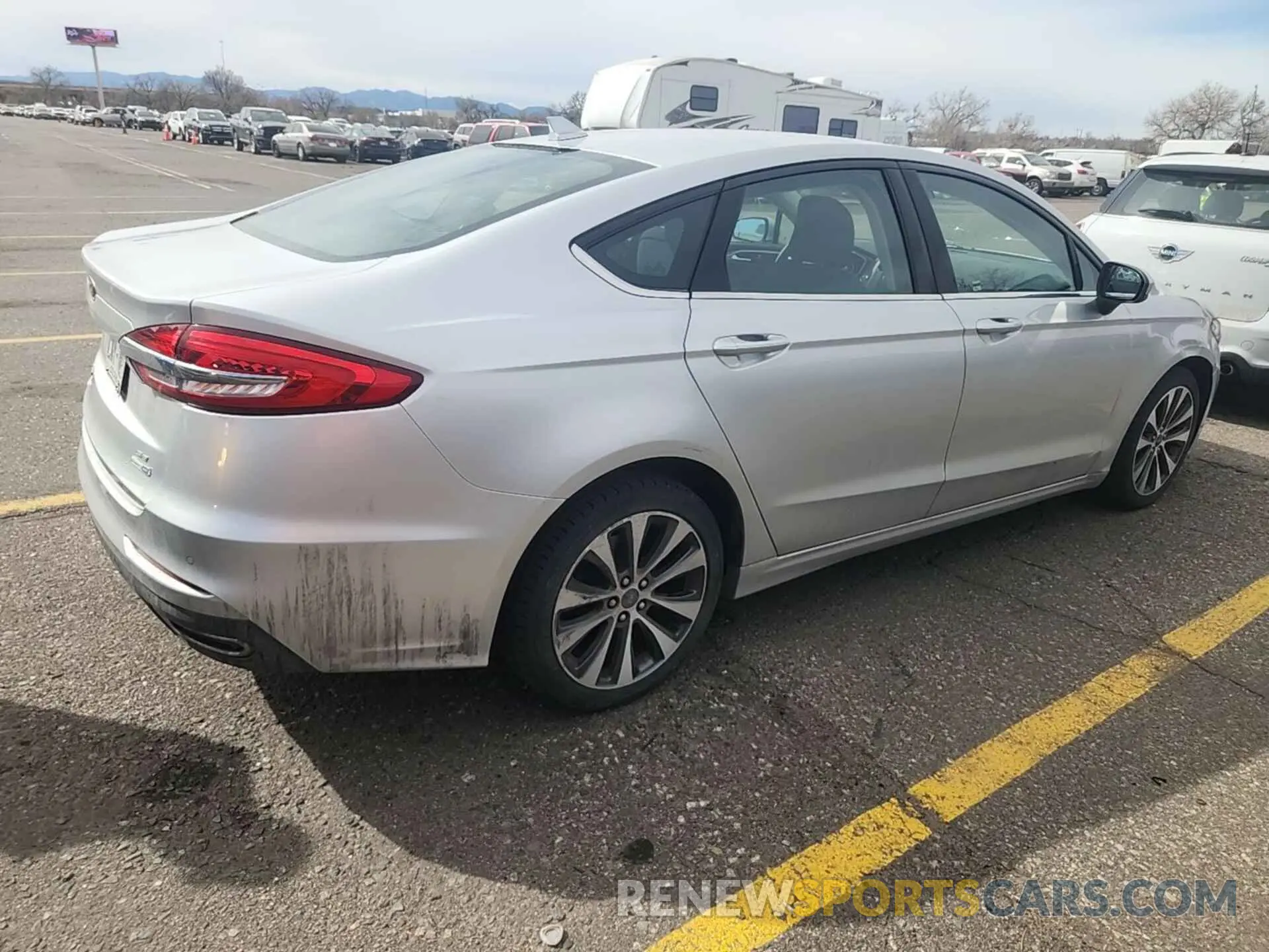 21 Photograph of a damaged car 3FA6P0T92KR103669 FORD FUSION 2019