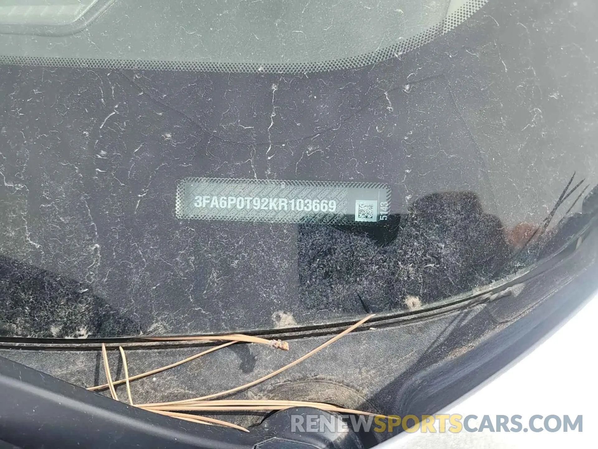9 Photograph of a damaged car 3FA6P0T92KR103669 FORD FUSION 2019