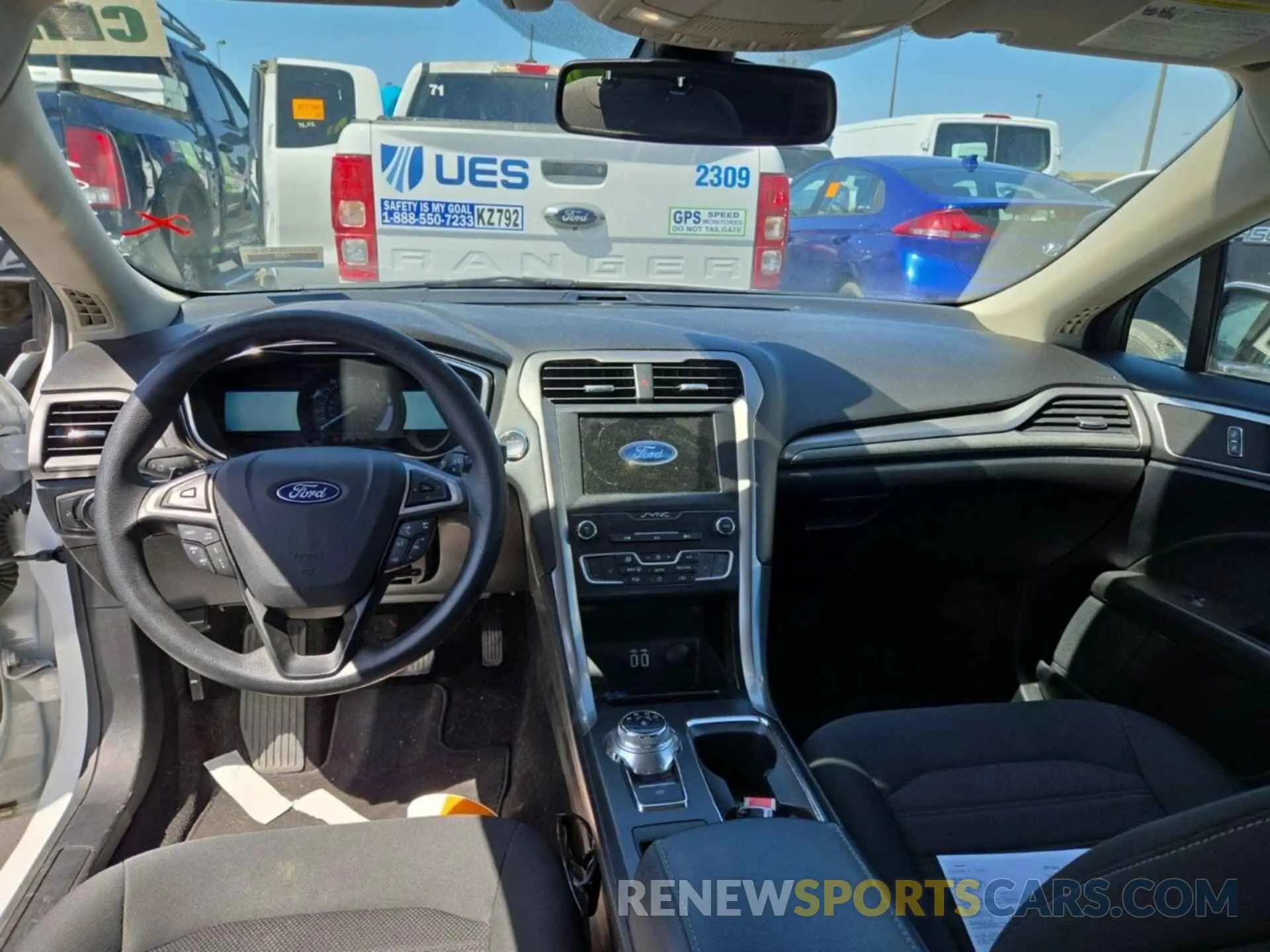 19 Photograph of a damaged car 3FA6P0T92KR243480 FORD FUSION 2019