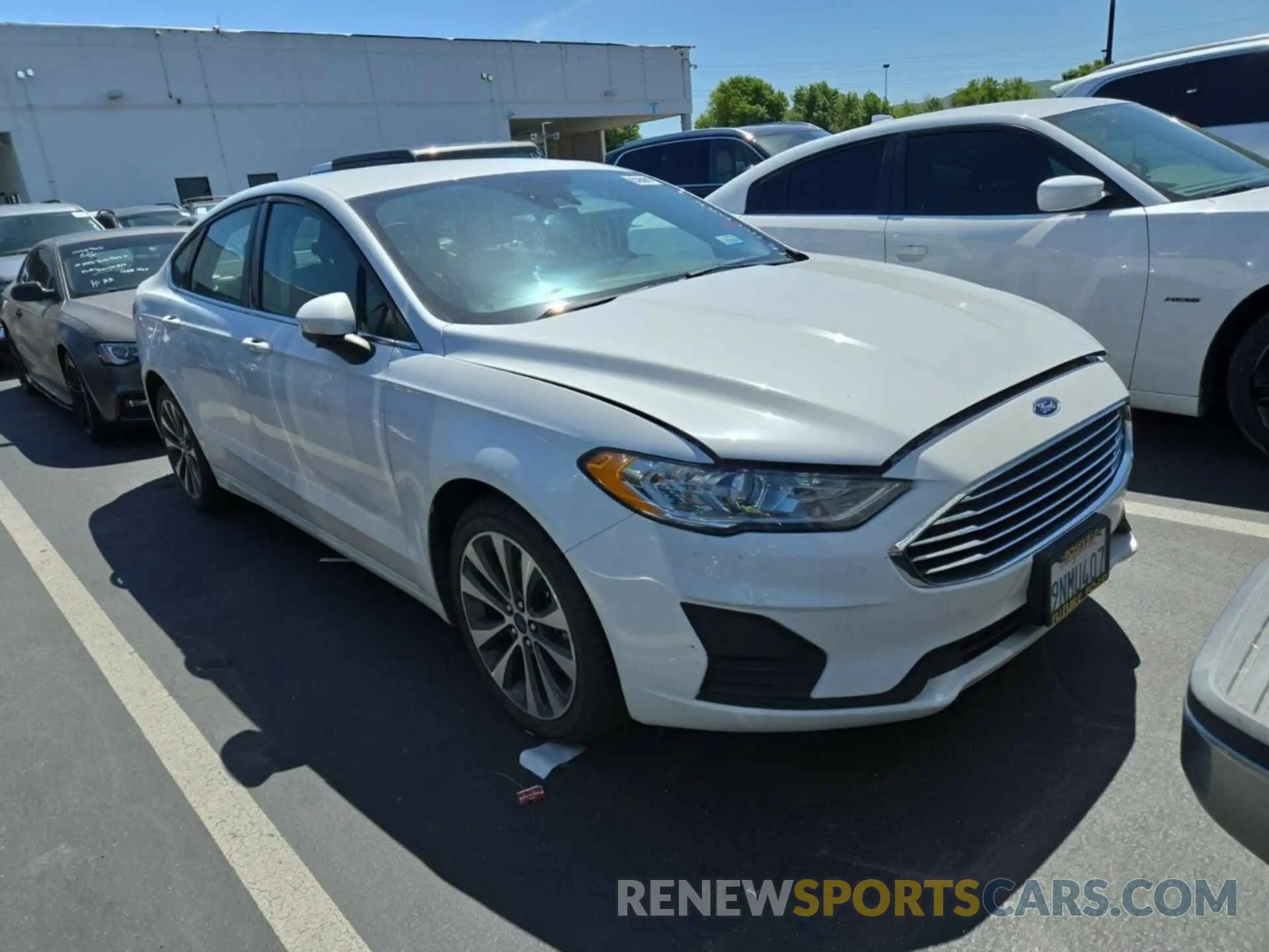 25 Photograph of a damaged car 3FA6P0T92KR243480 FORD FUSION 2019