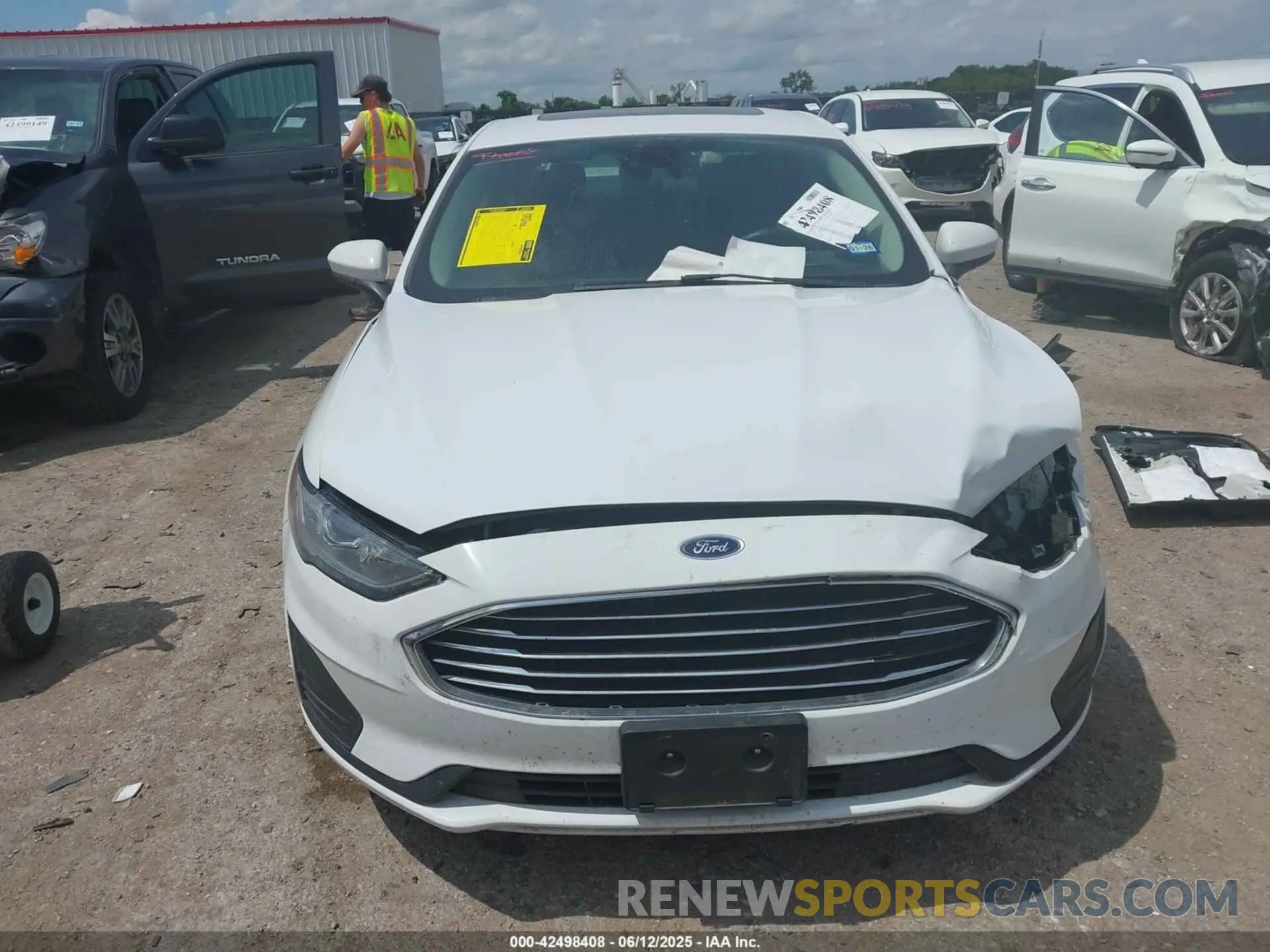 12 Photograph of a damaged car 3FA6P0T92KR253958 FORD FUSION 2019