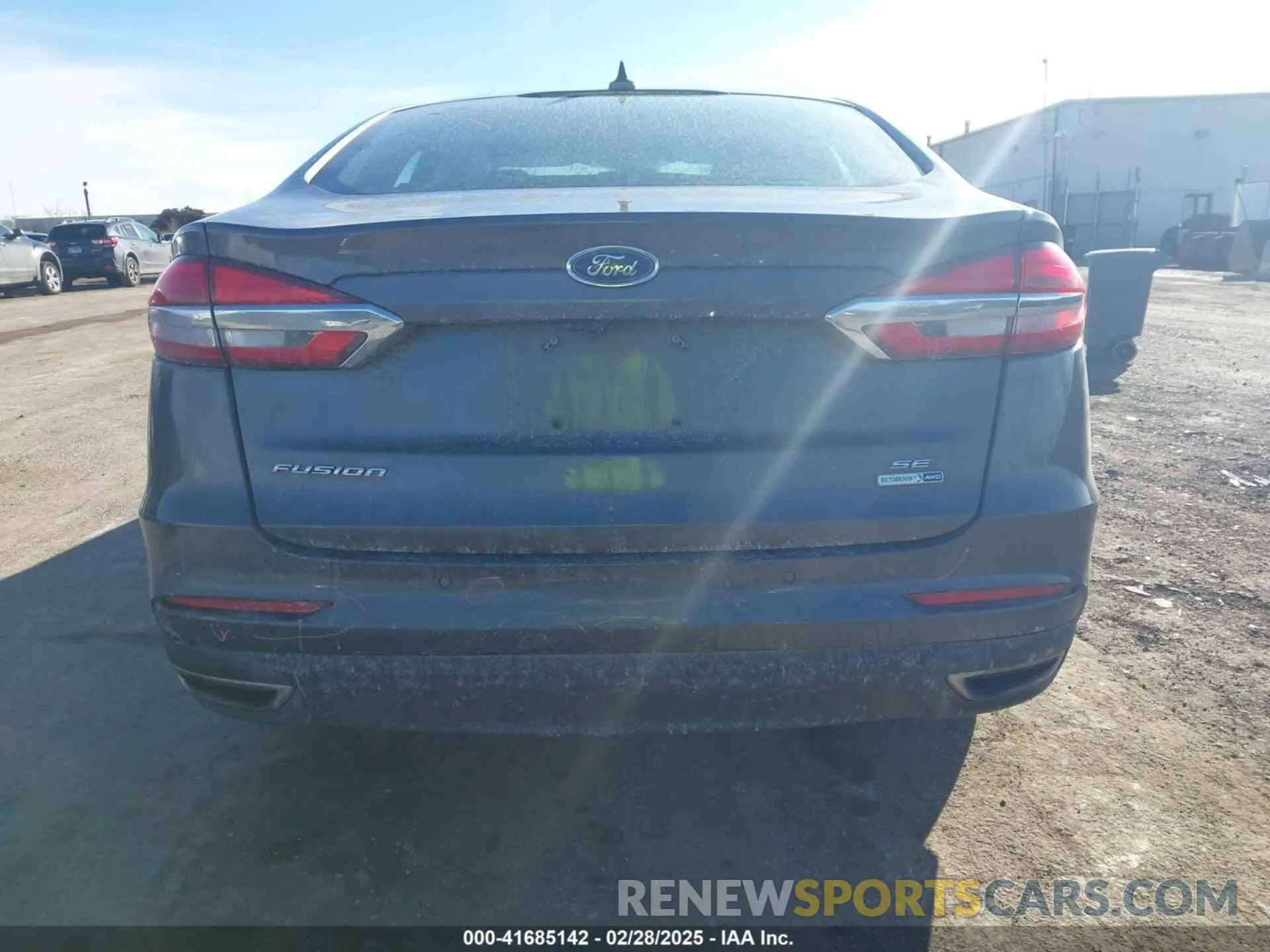 16 Photograph of a damaged car 3FA6P0T93KR183239 FORD FUSION 2019