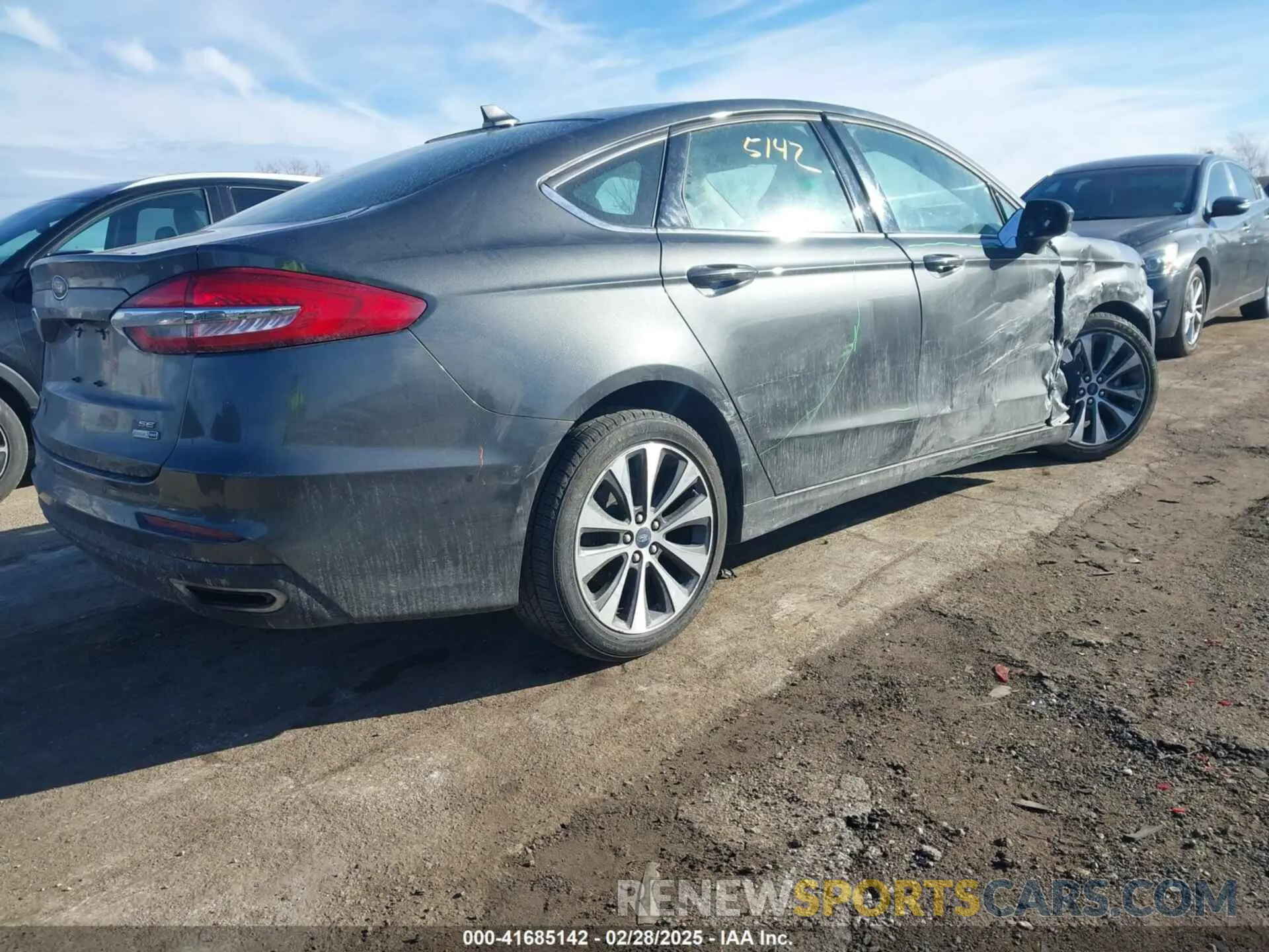 4 Photograph of a damaged car 3FA6P0T93KR183239 FORD FUSION 2019