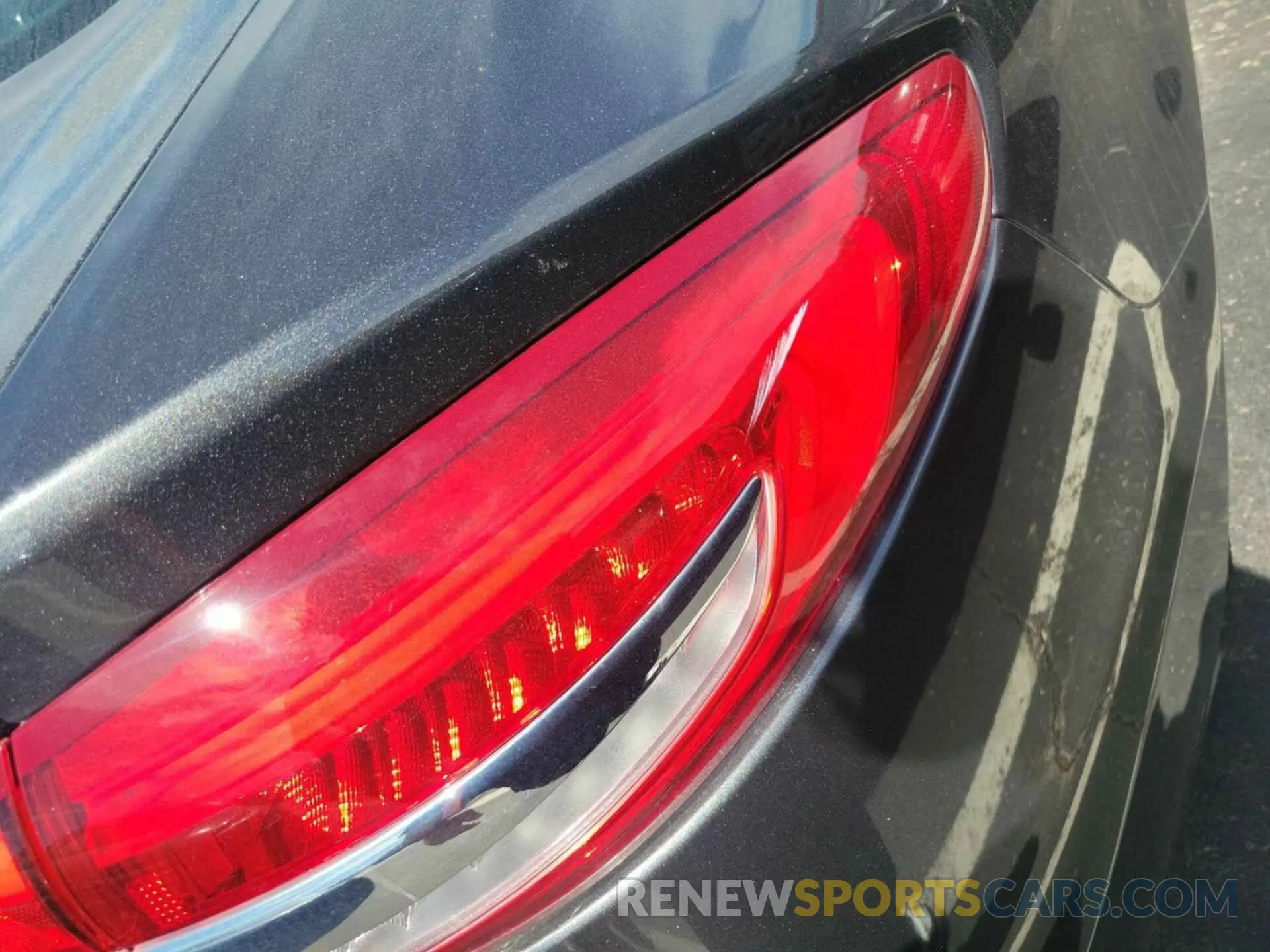 29 Photograph of a damaged car 3FA6P0T93KR243472 FORD FUSION 2019