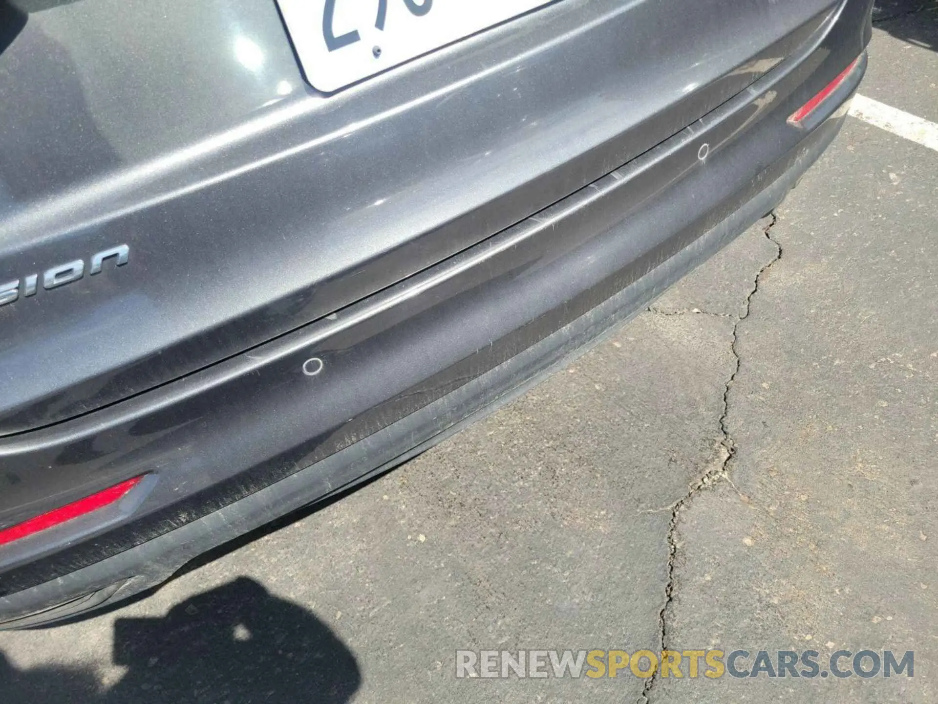 35 Photograph of a damaged car 3FA6P0T93KR243472 FORD FUSION 2019