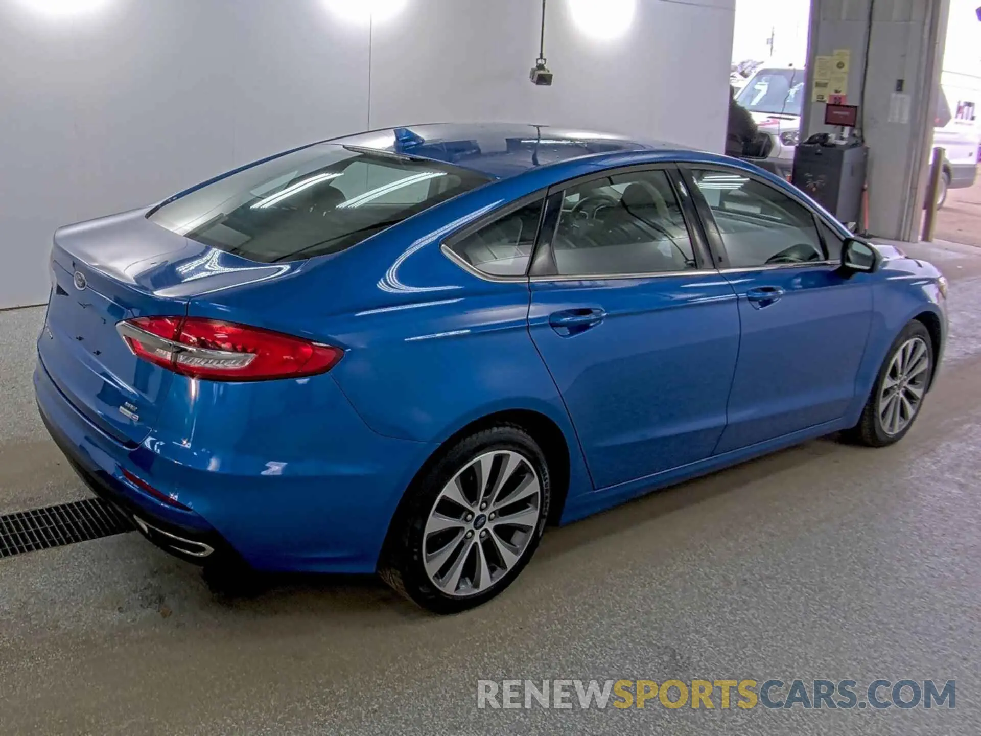 34 Photograph of a damaged car 3FA6P0T95KR152428 FORD FUSION 2019