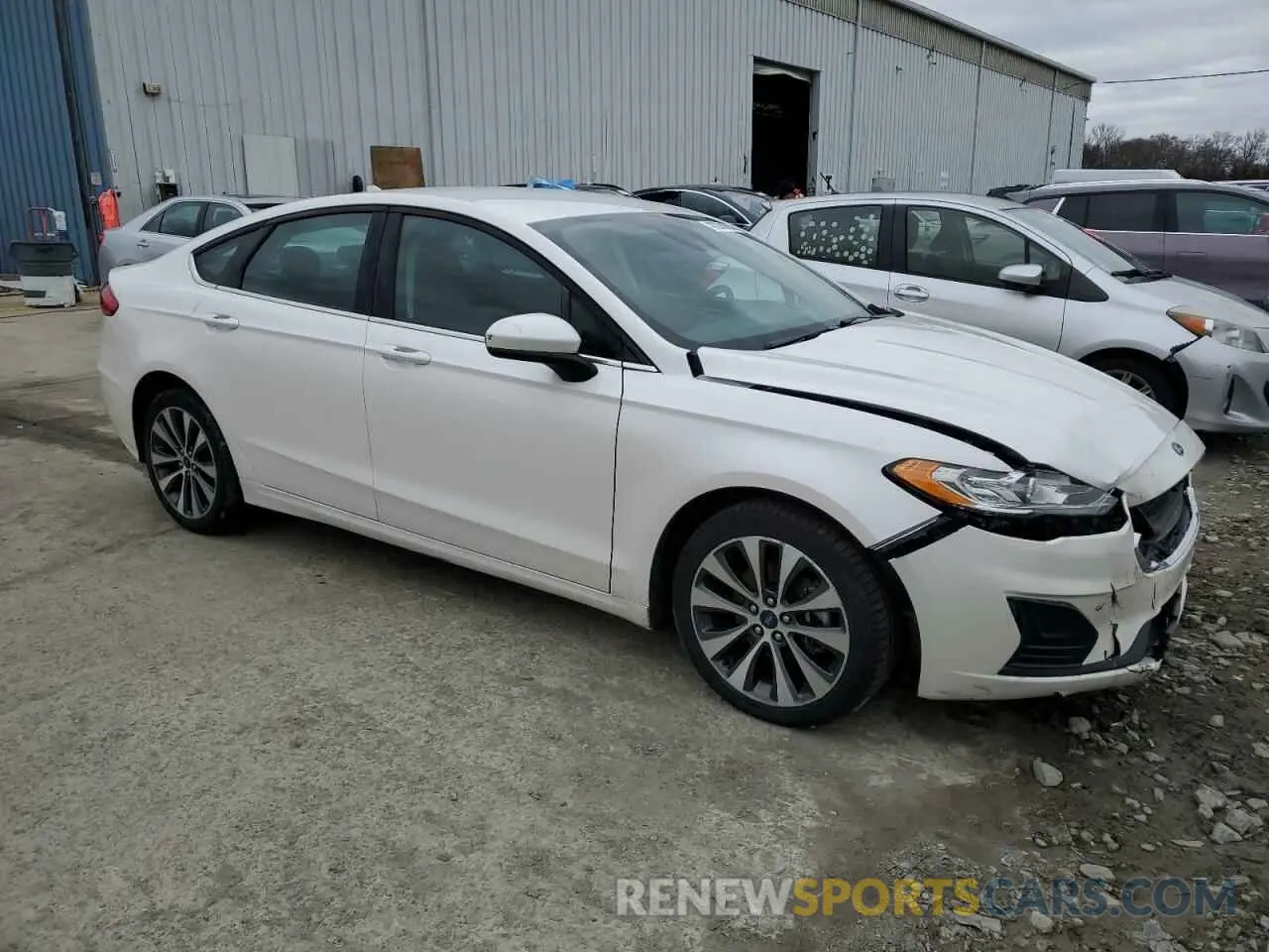 4 Photograph of a damaged car 3FA6P0T96KR285747 FORD FUSION 2019