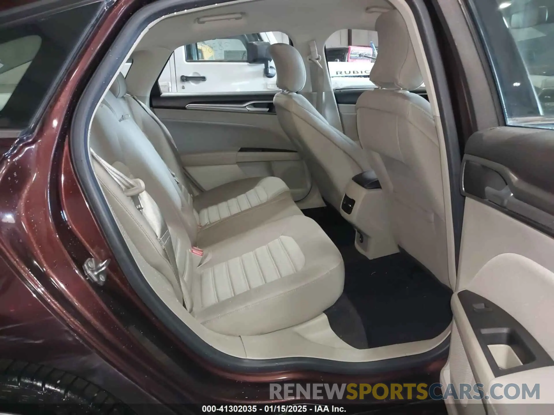 8 Photograph of a damaged car 3FA6P0T97KR179422 FORD FUSION 2019