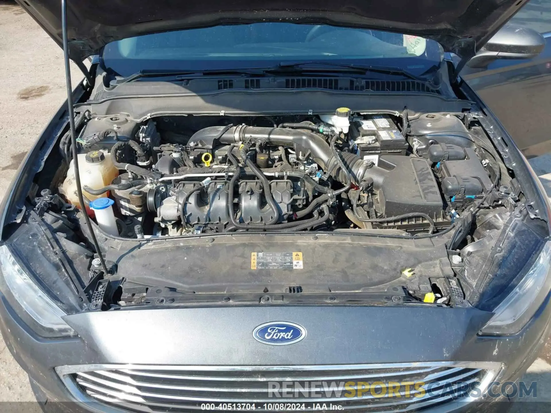 10 Photograph of a damaged car 3FA6P0T97KR285238 FORD FUSION 2019